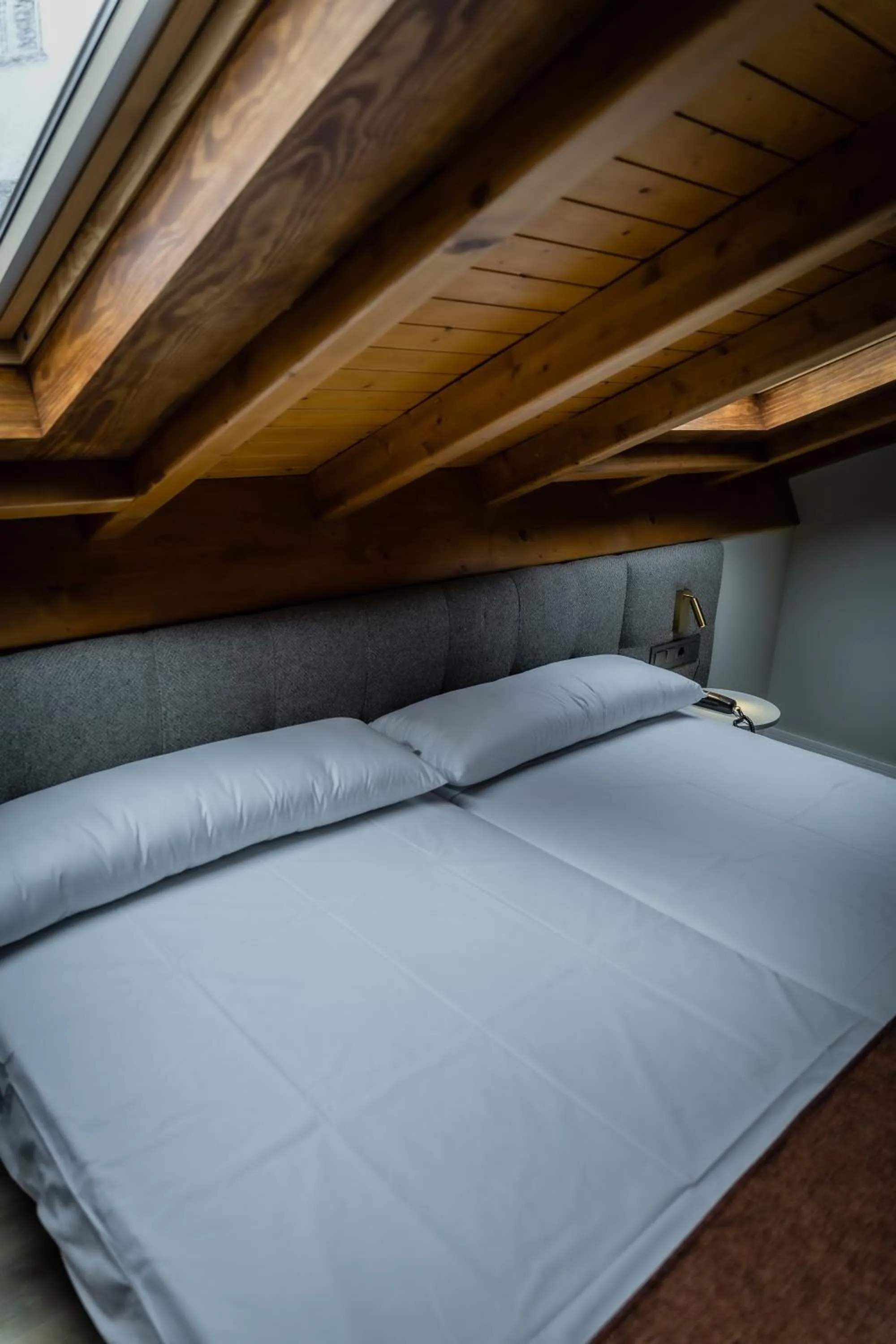 Bed in HOTEL CORONA DE PADRÓN