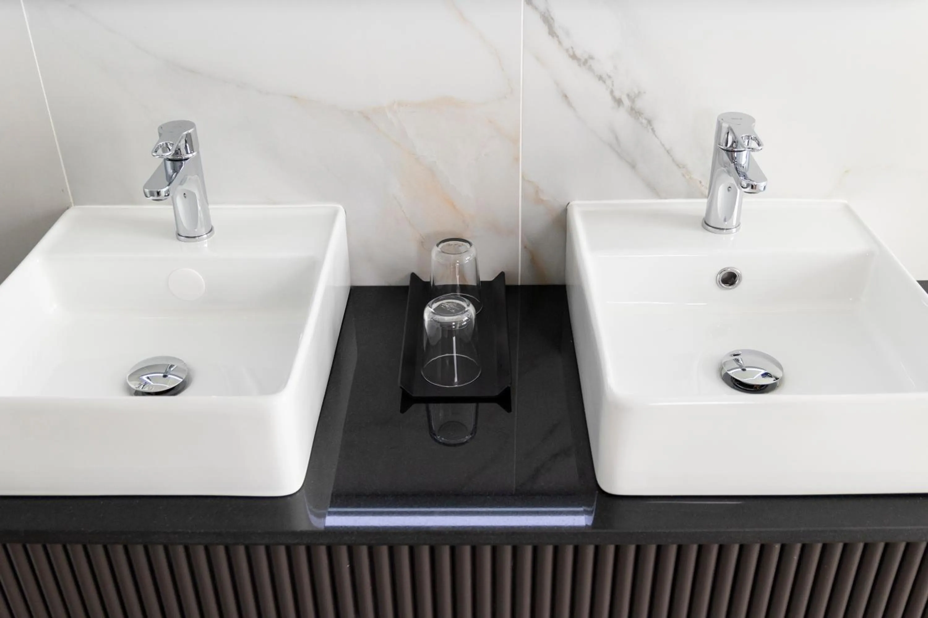 Toilet in HOTEL CORONA DE PADRÓN