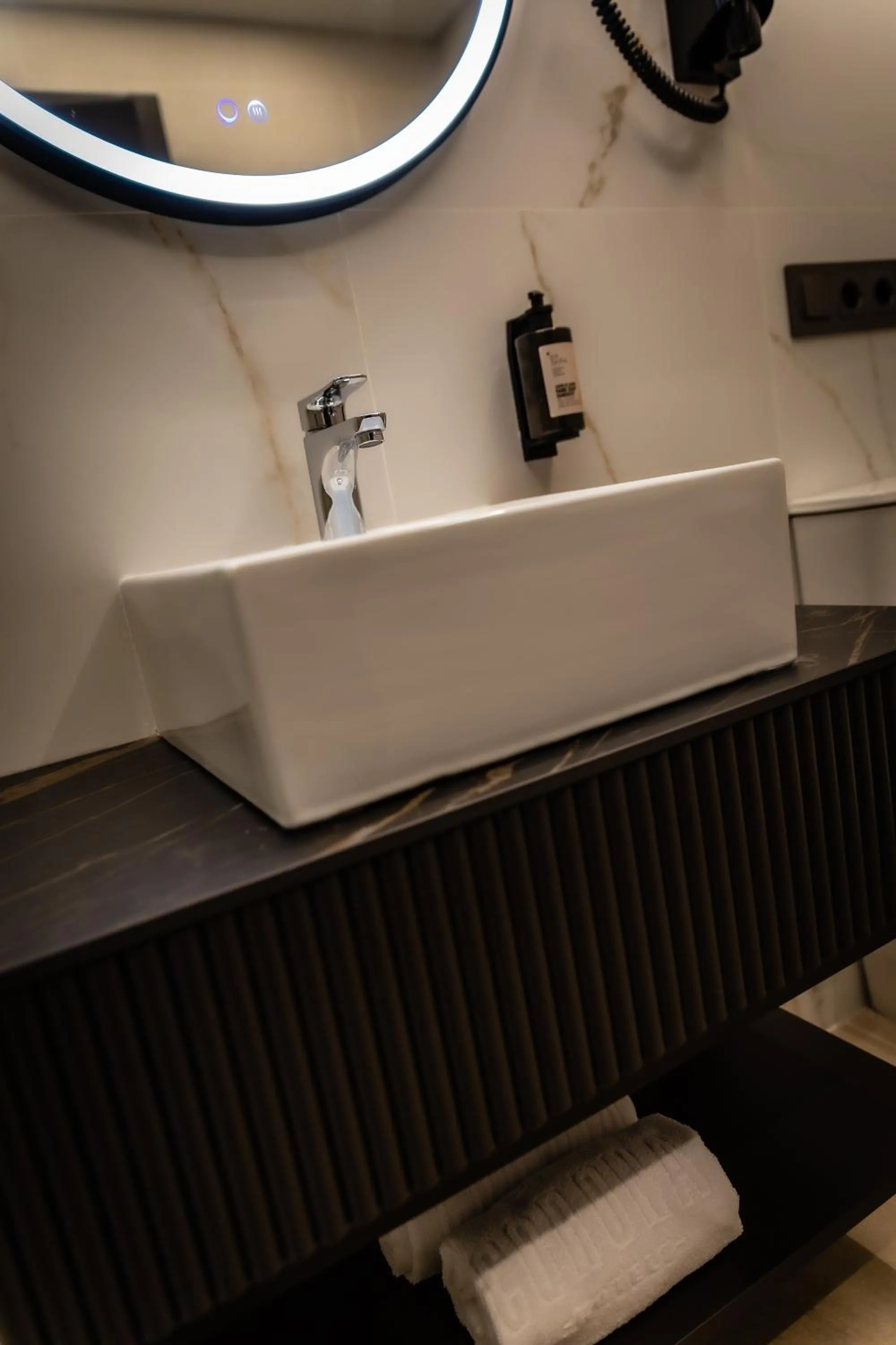 Bathroom in HOTEL CORONA DE PADRÓN