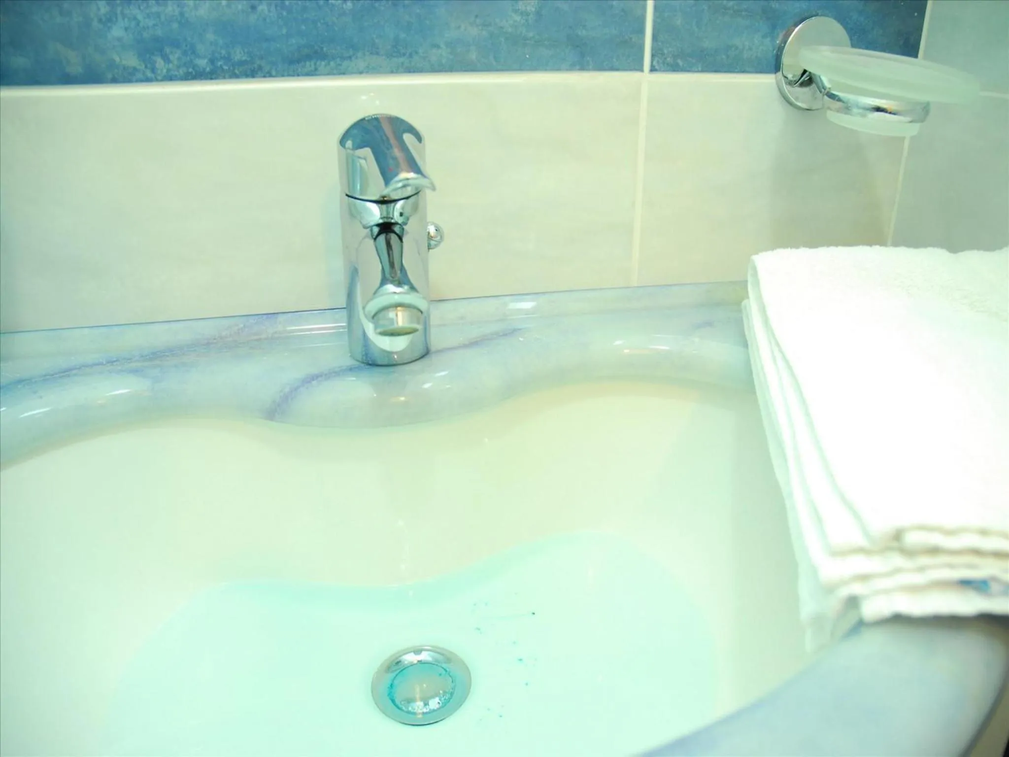 Bathroom in Hotel Veliero