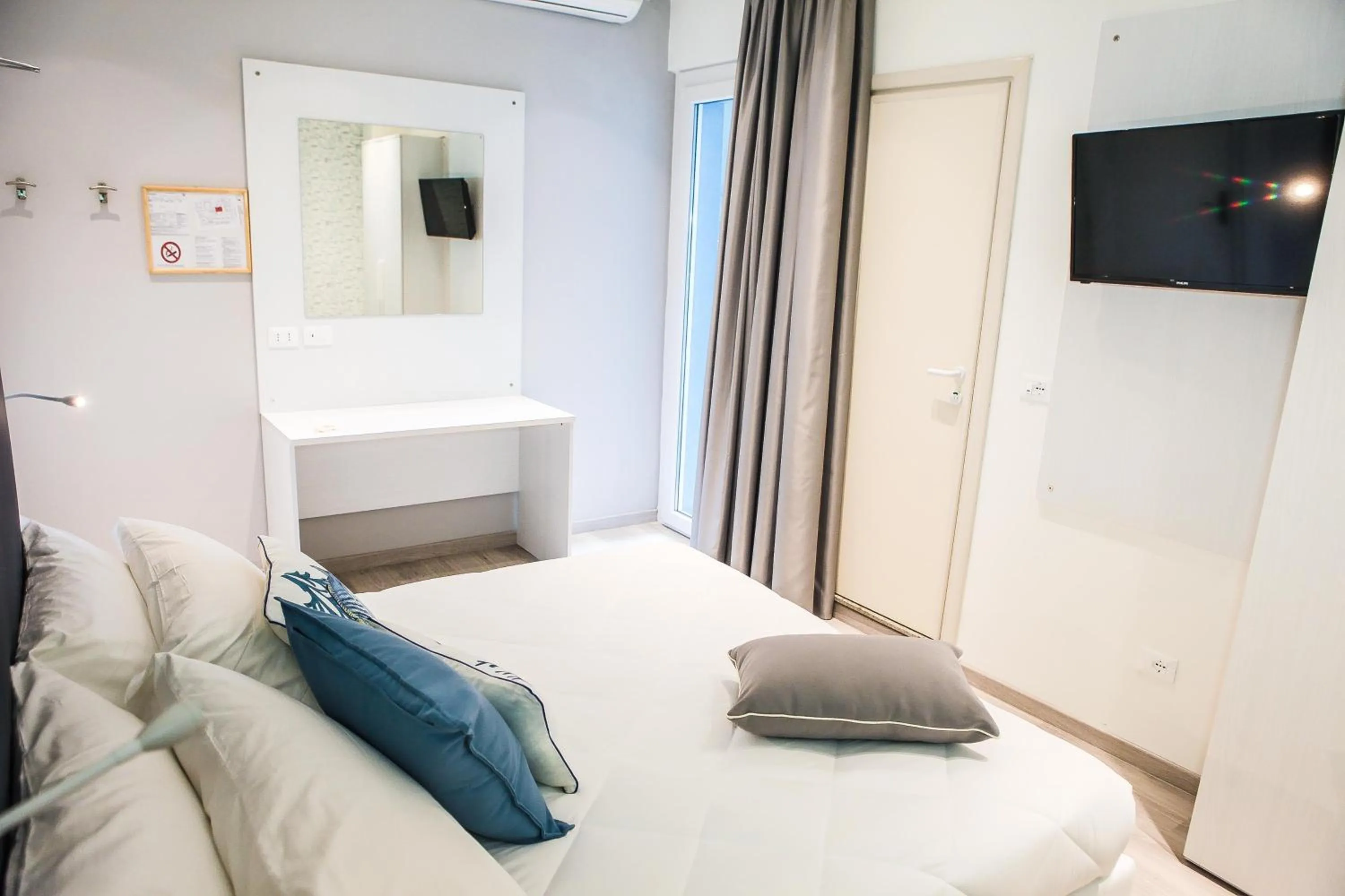 TV and multimedia, Bed in Hotel Veliero