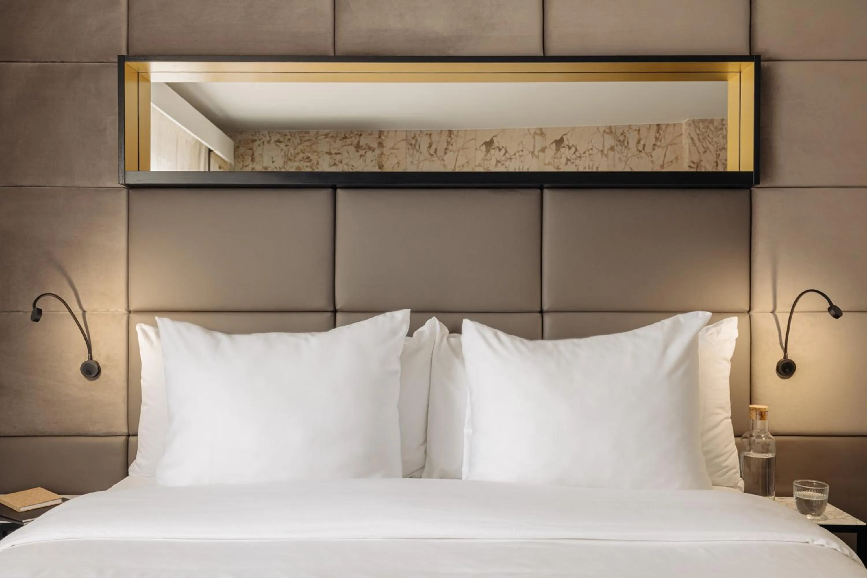 Bed in Leonardo Boutique Hotel The Lancaster Hotel Amsterdam