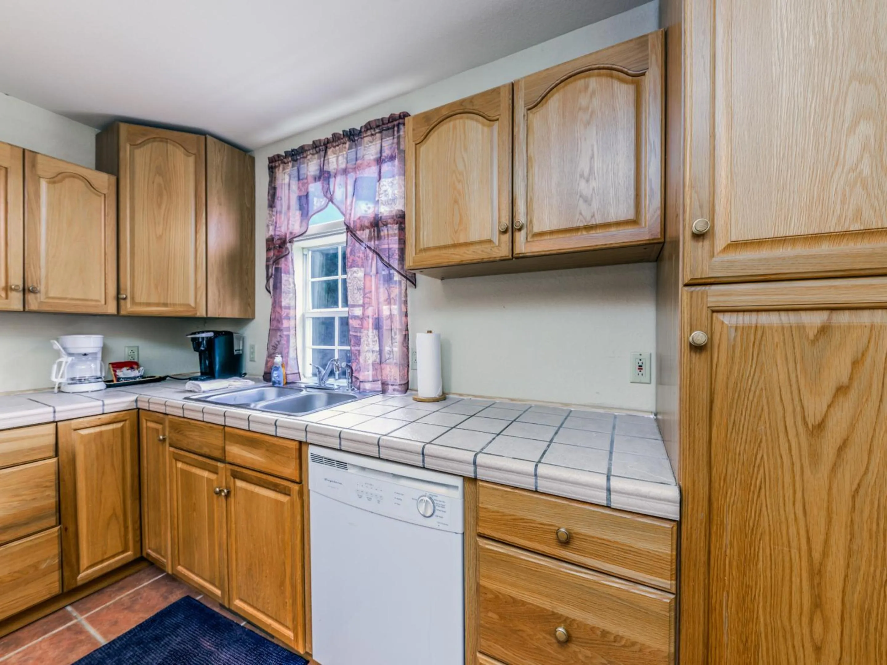 Property building in Hidden Forest Lodge