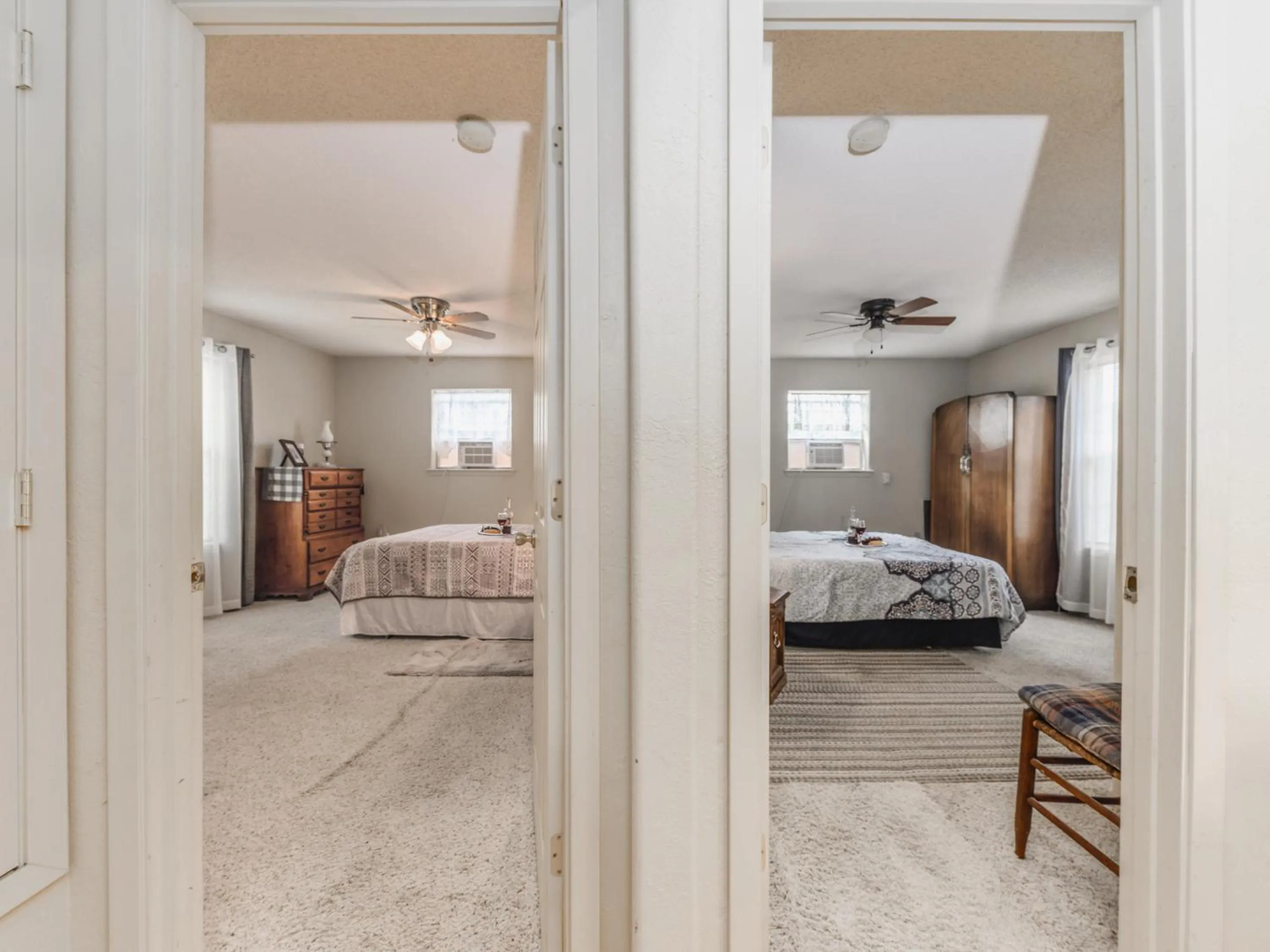 Property building, Bed in Hidden Forest Lodge