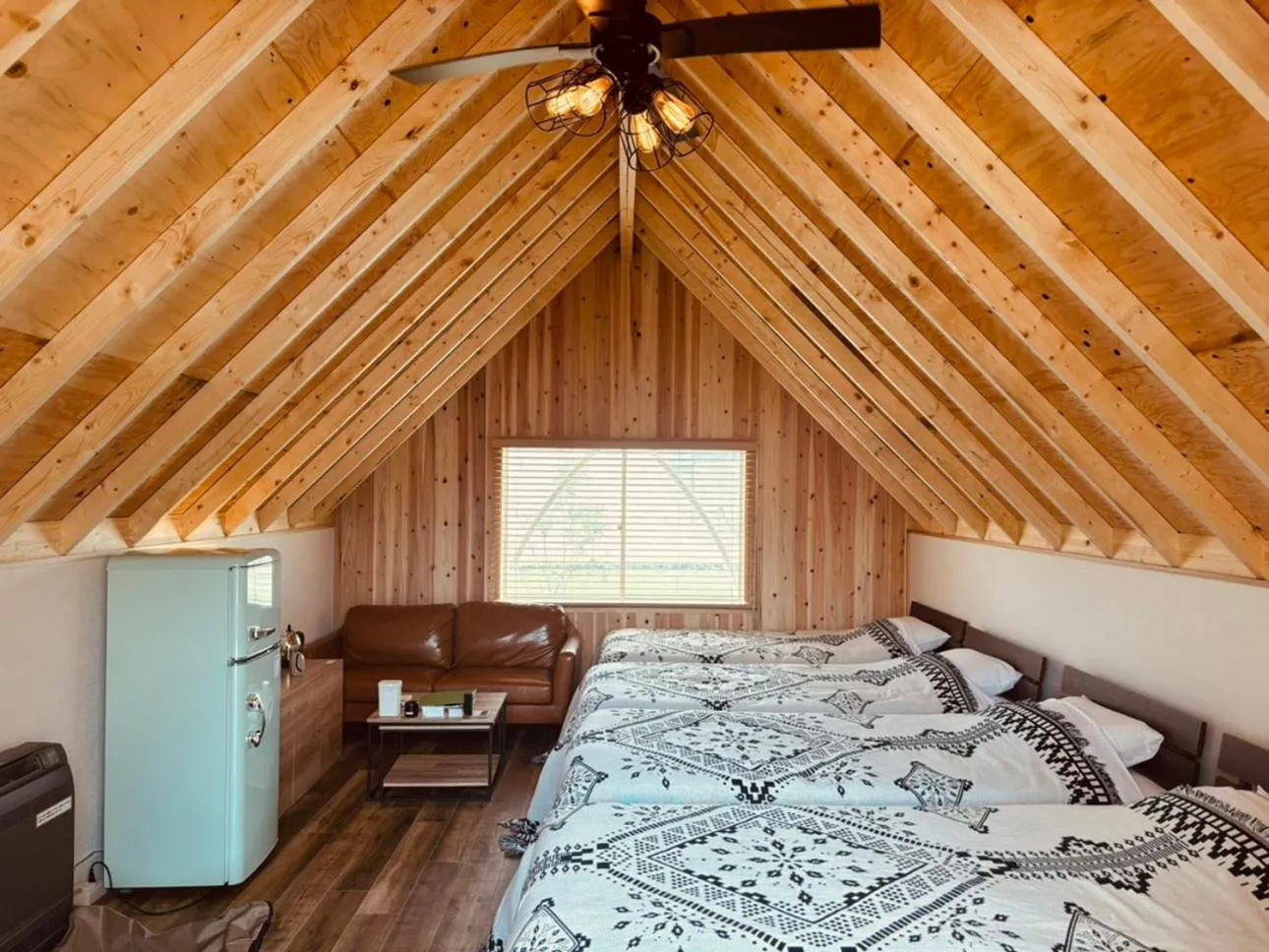 Photo of the whole room, Bed in Glamping&Port結