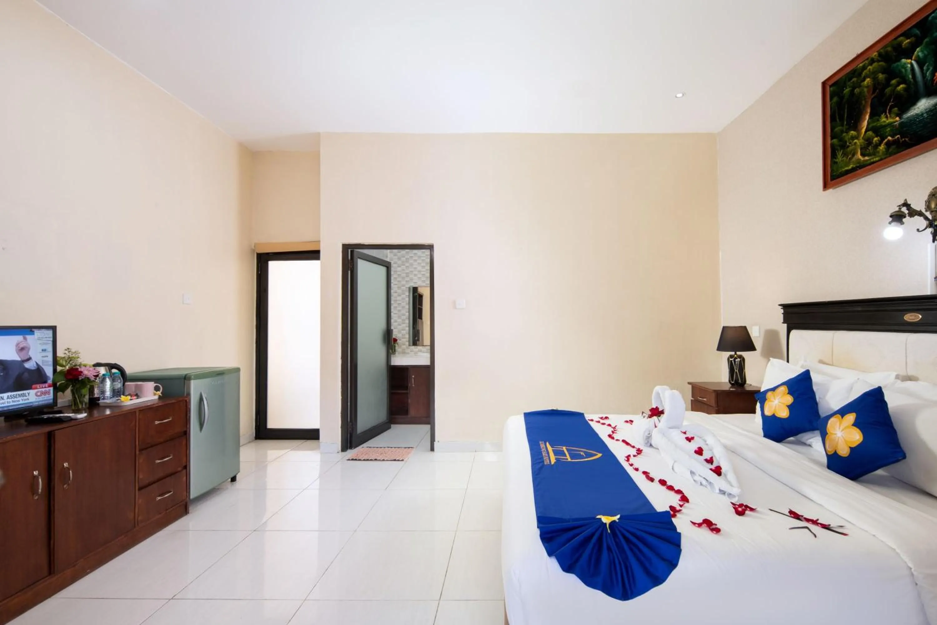 Bed in Lumbung Sari Hotel Legian