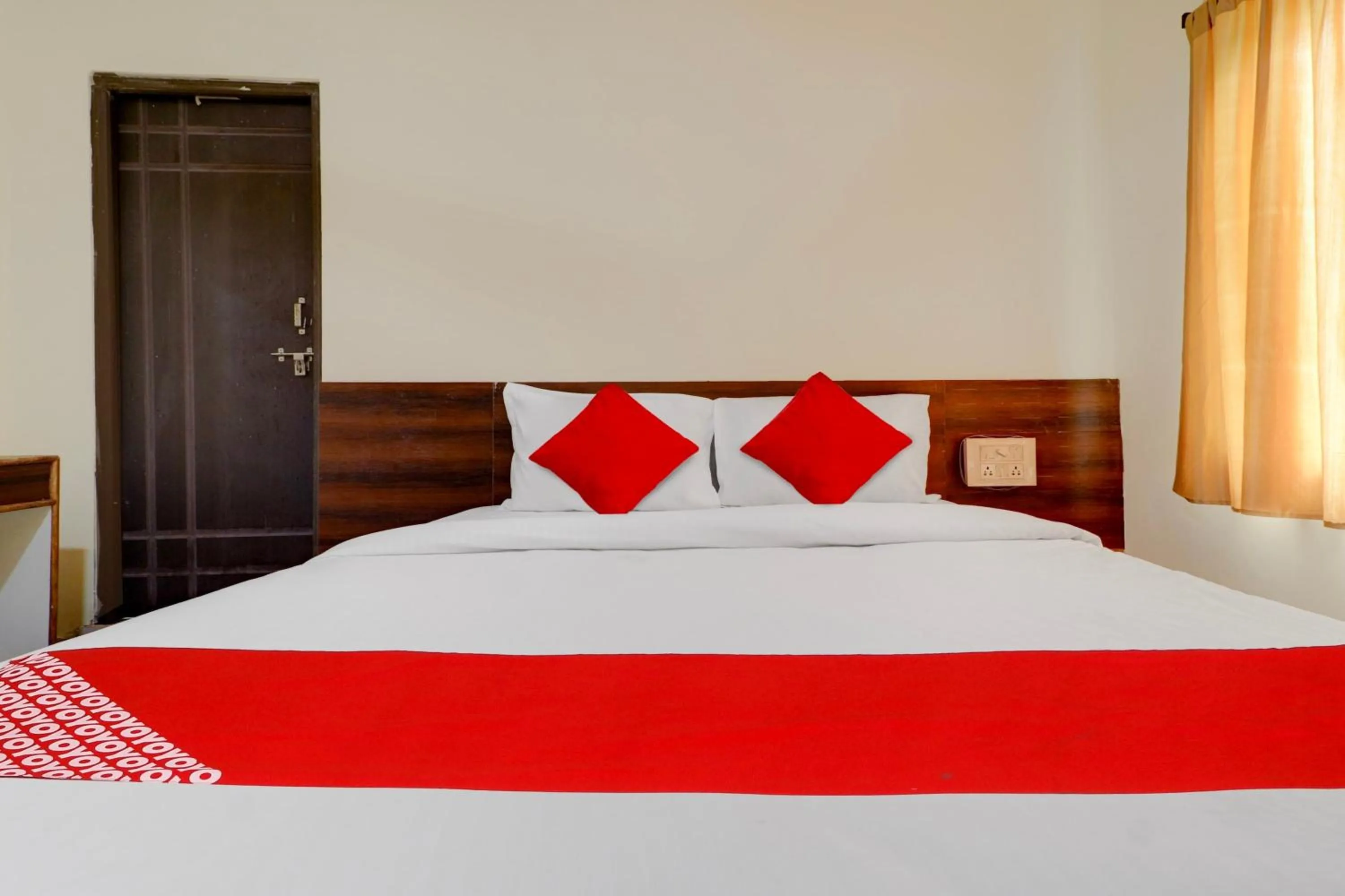 Bedroom, Bed in HOTEL O SHAZEB INTERNATIONAL