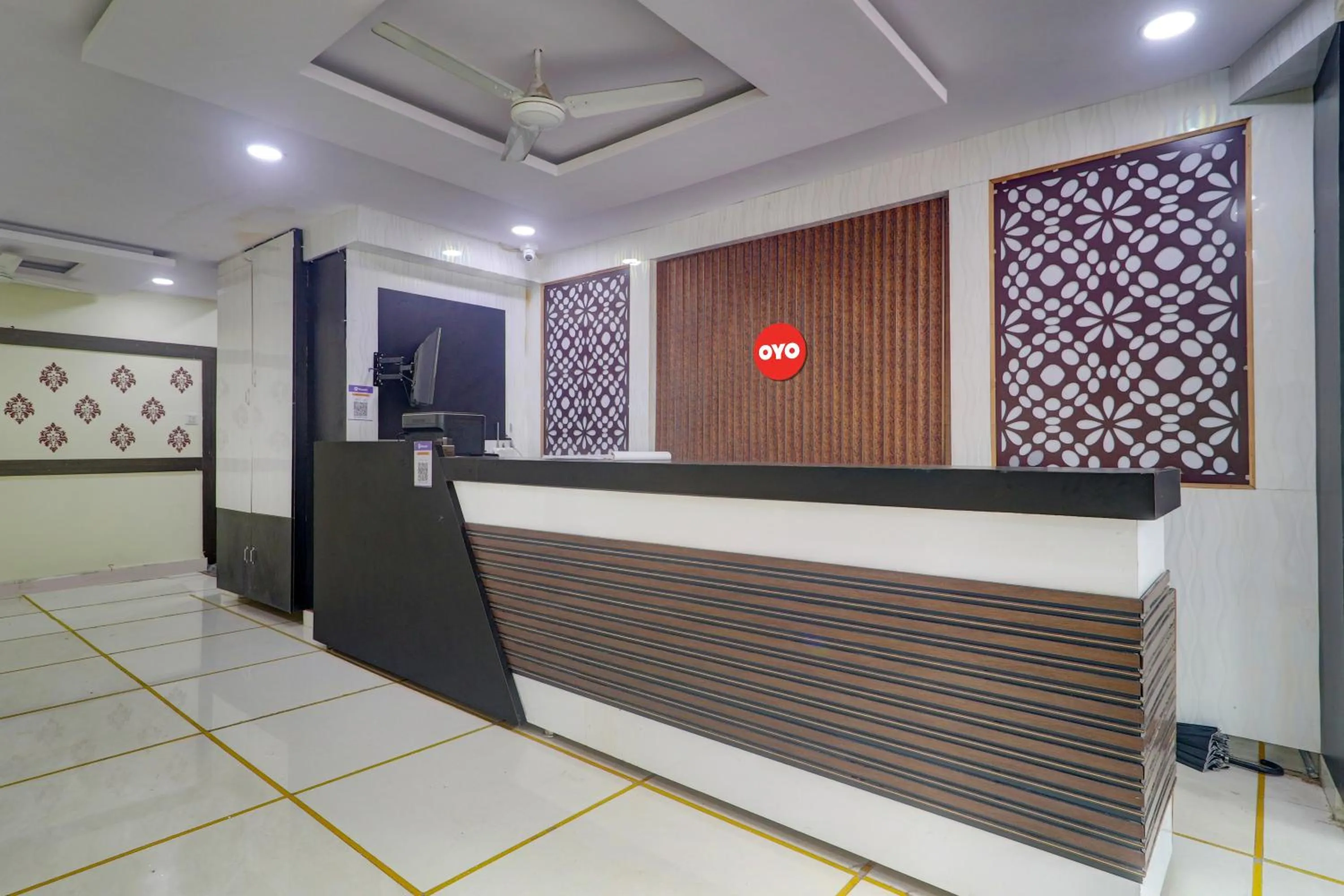 Lobby or reception in HOTEL O SHAZEB INTERNATIONAL