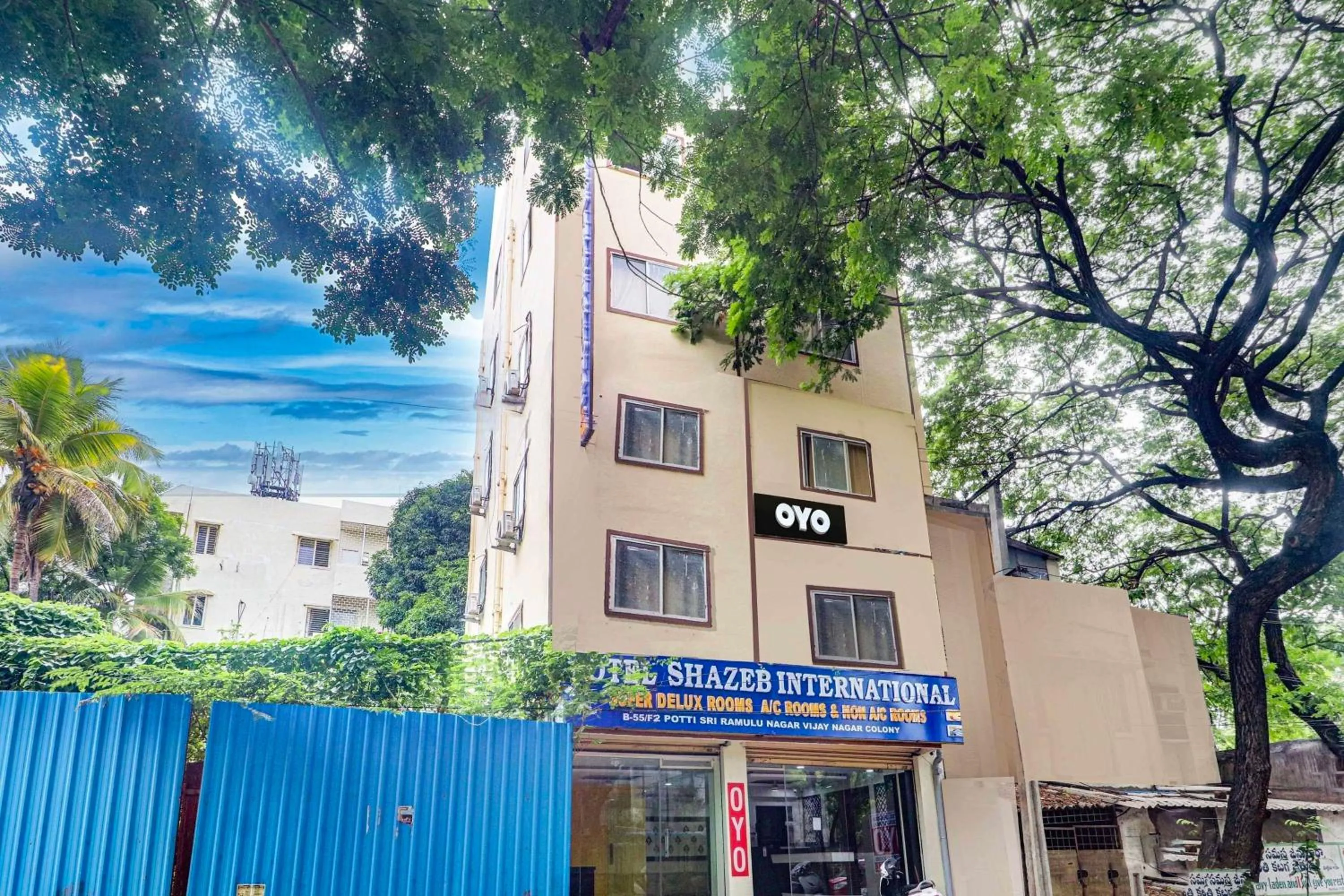 Facade/entrance in HOTEL O SHAZEB INTERNATIONAL