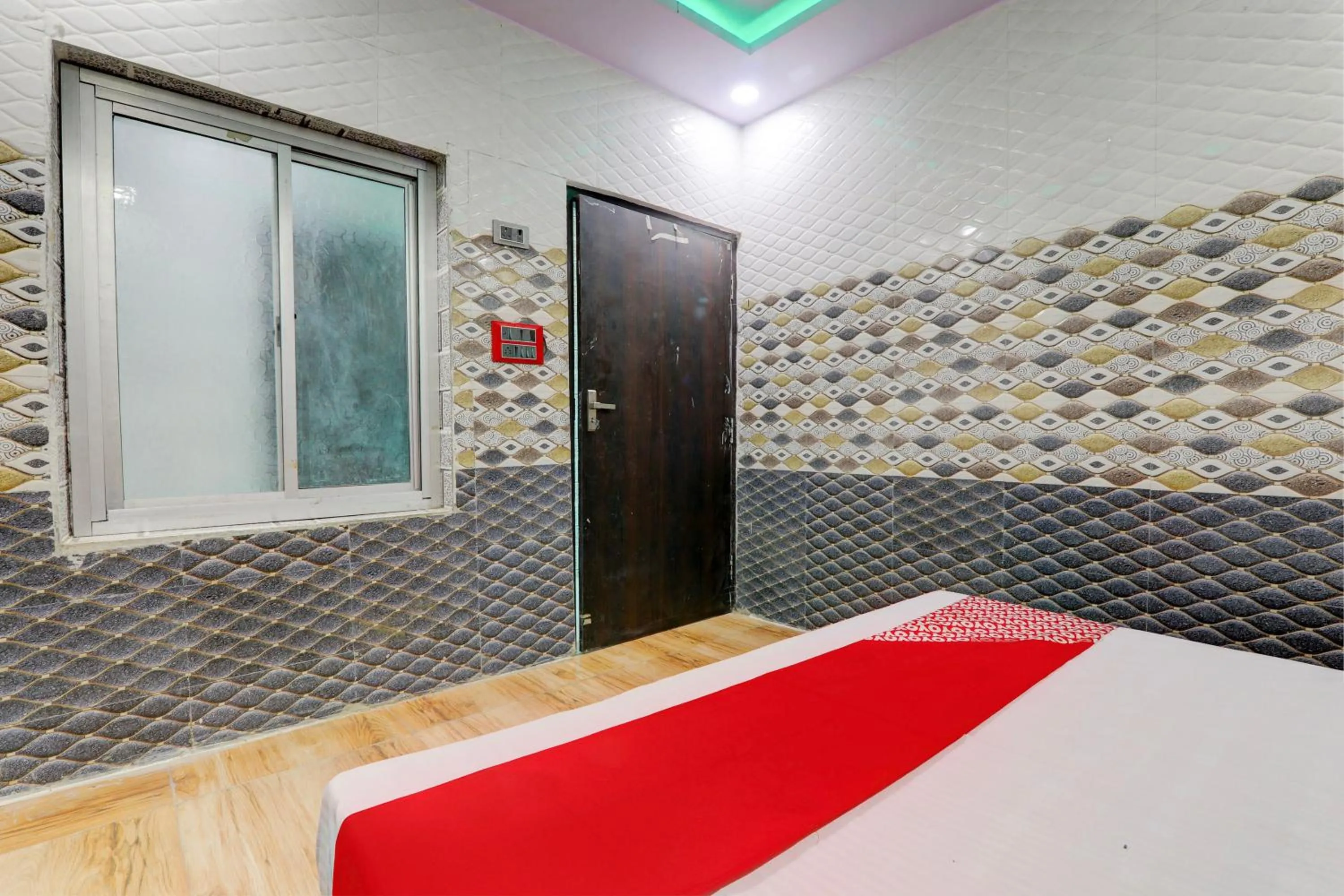 Bedroom, Bed in Hotel O by OYO Diamond Palace