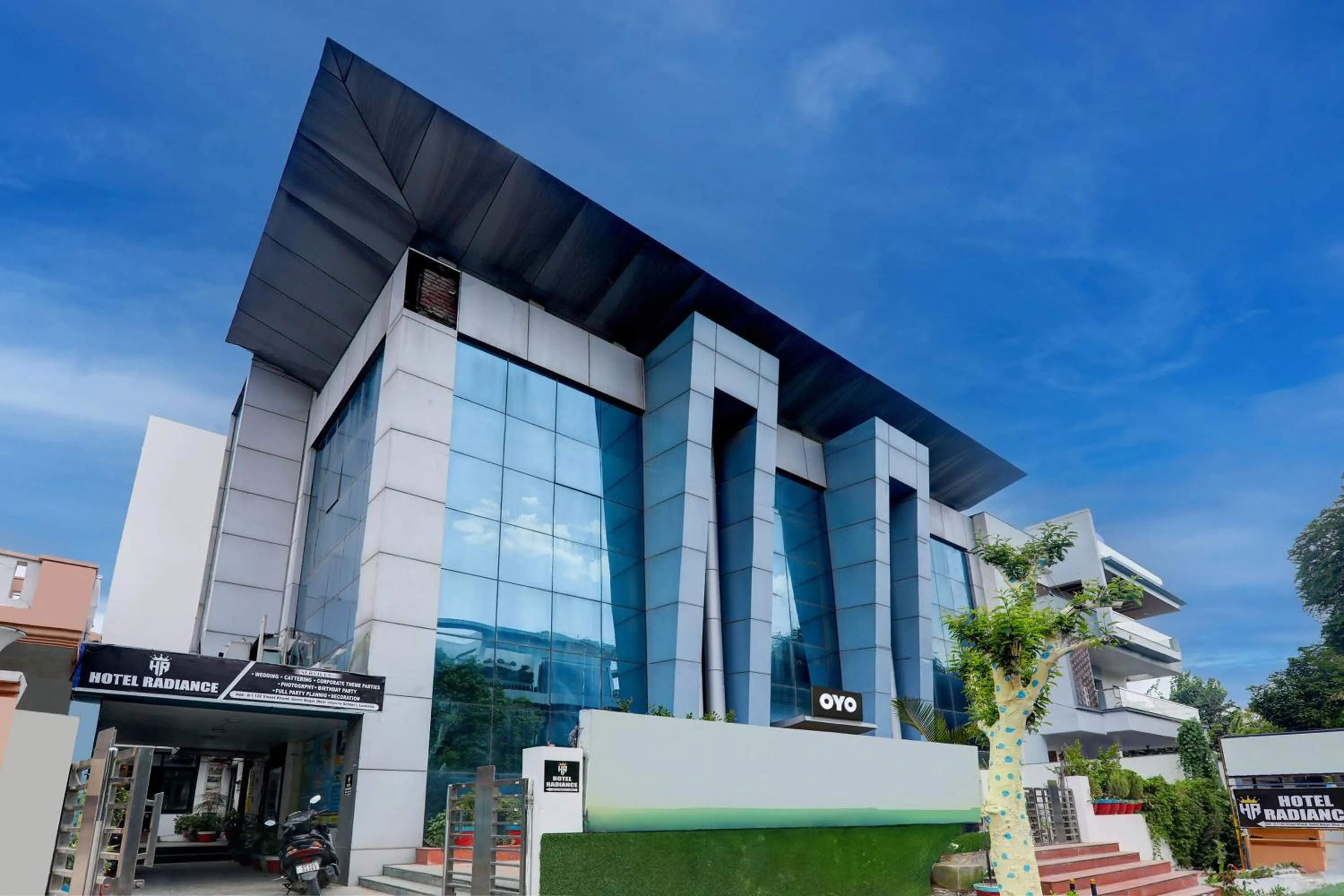 Facade/entrance in Hotel O RAAS INN