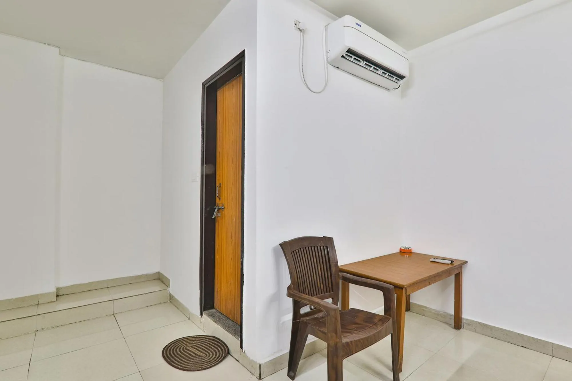 Living room in FabHotel Raas Inn