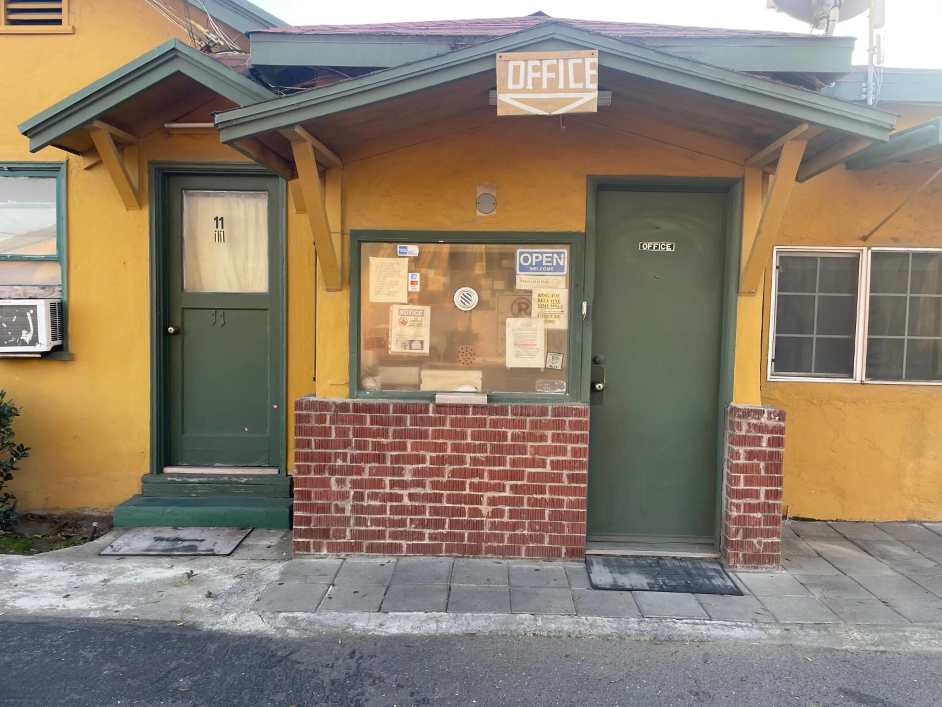 Oak Motel Modesto CA