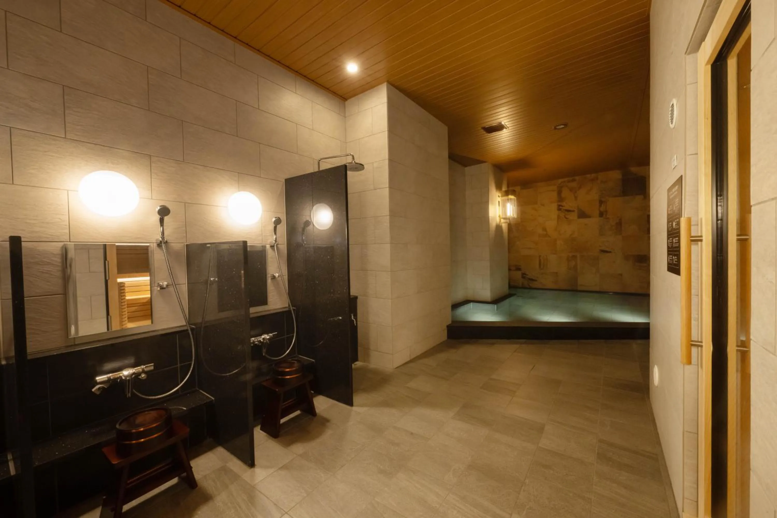 Public Bath, Bed in Loisir Hotel Kyoto Toji