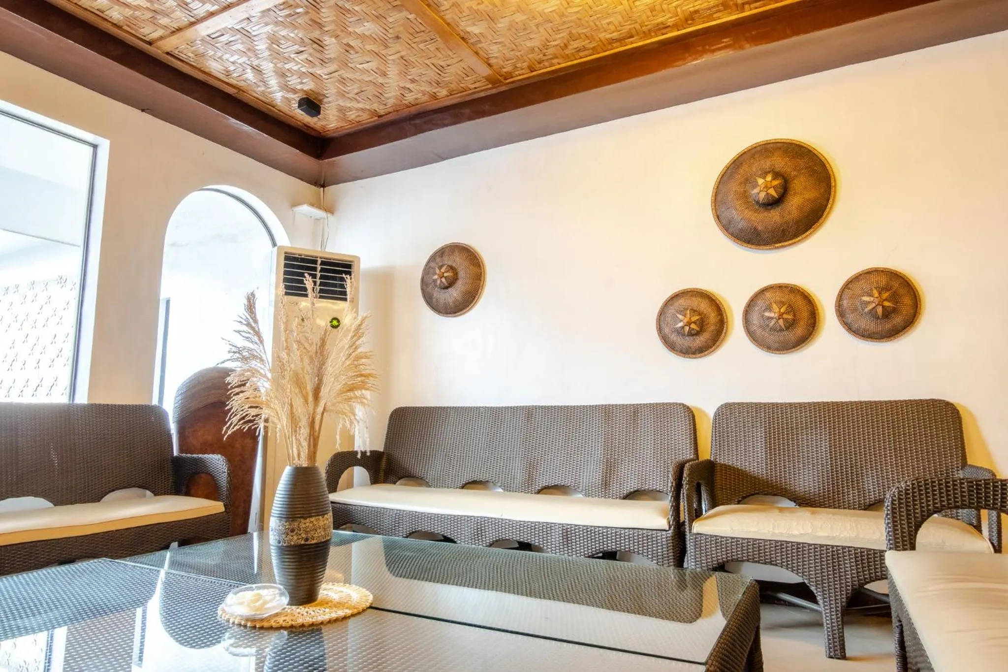 Spa and wellness centre/facilities in Public House Hostel