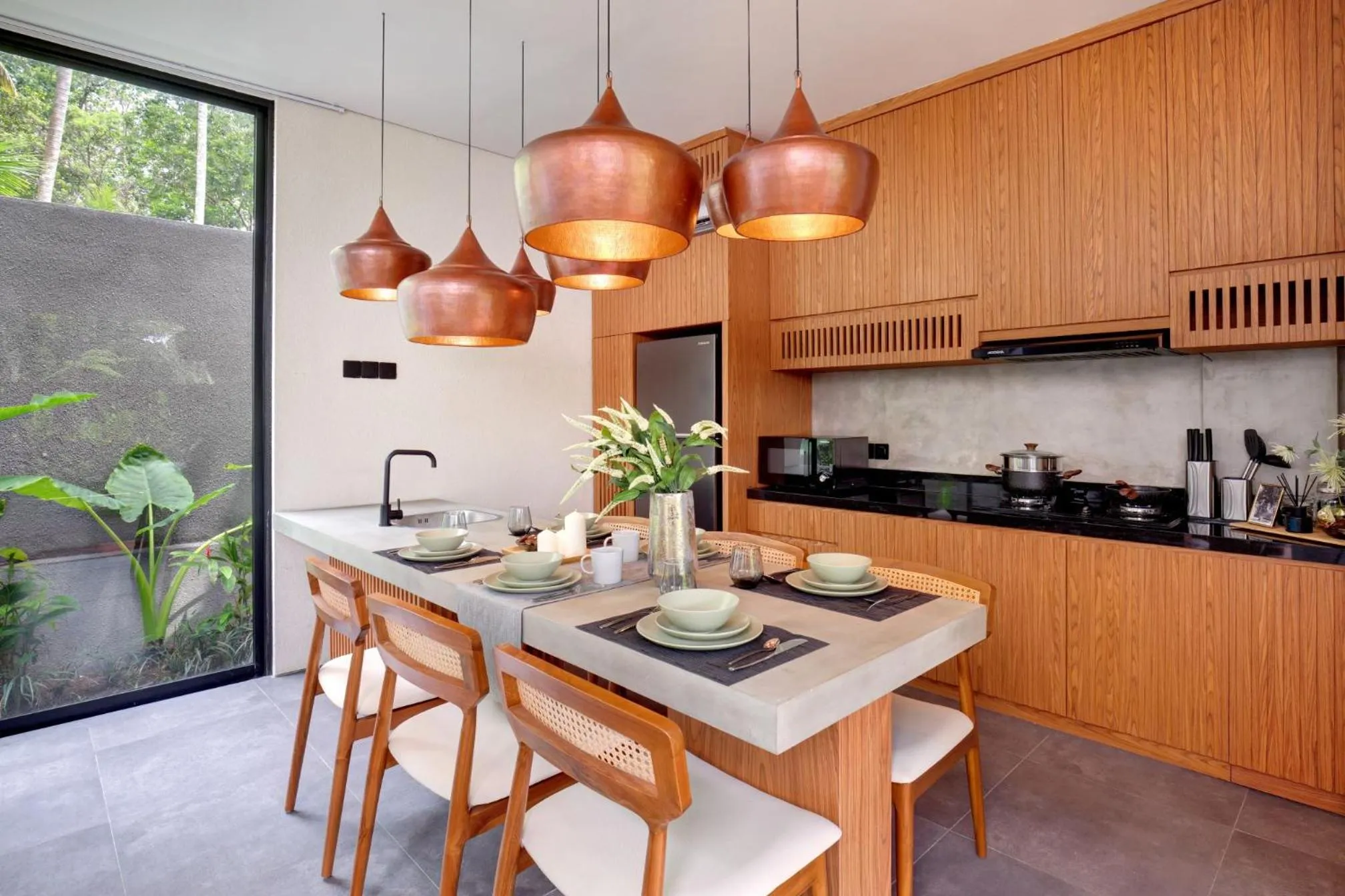 Dining area in Damara Village Ubud by Alaya Private Estate