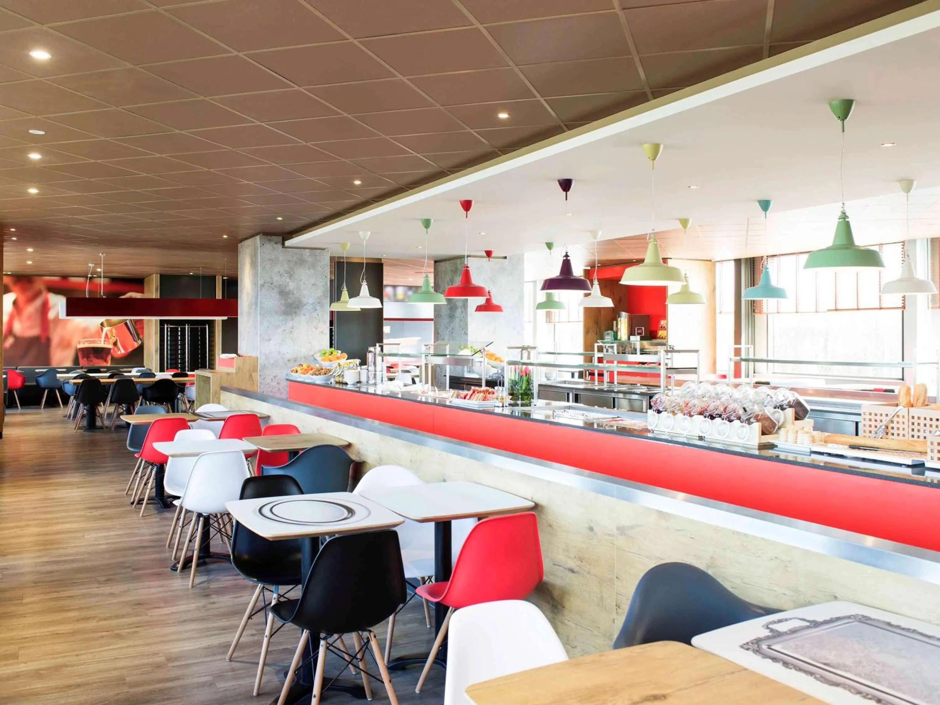 Restaurant/places to eat in Ibis Schiphol Amsterdam Airport