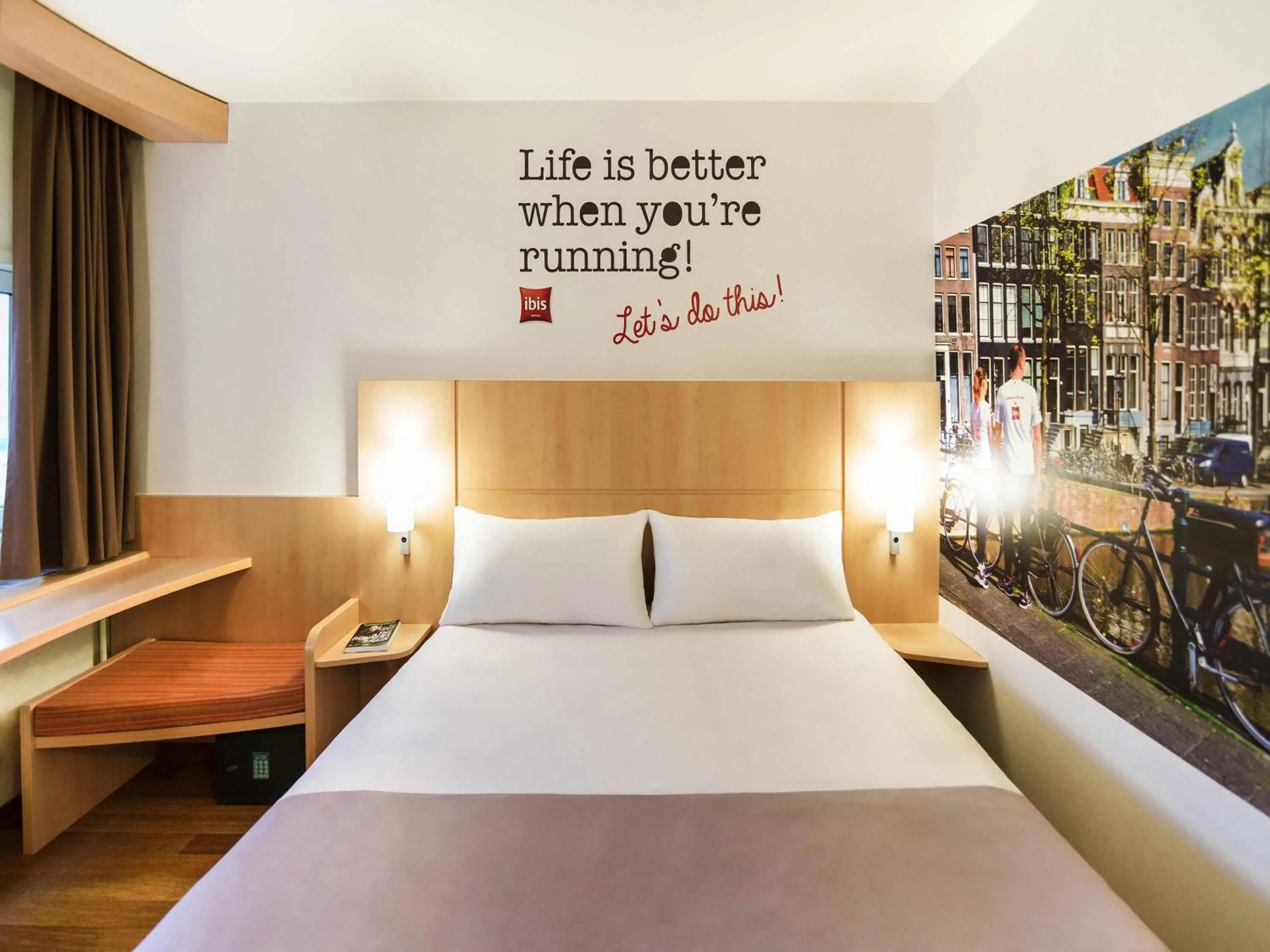 Bedroom, Bed in Ibis Schiphol Amsterdam Airport