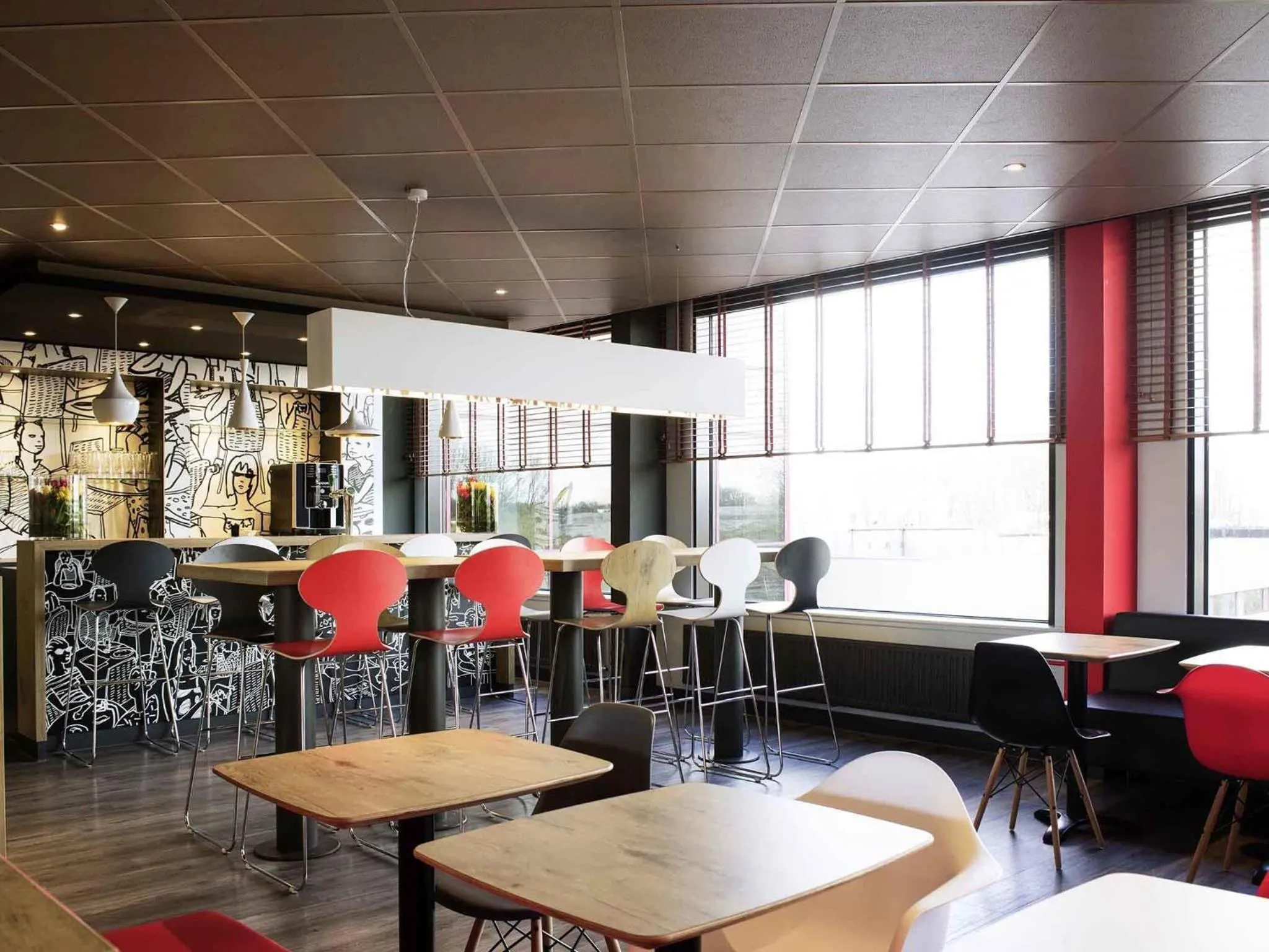 Lounge or bar in Ibis Schiphol Amsterdam Airport