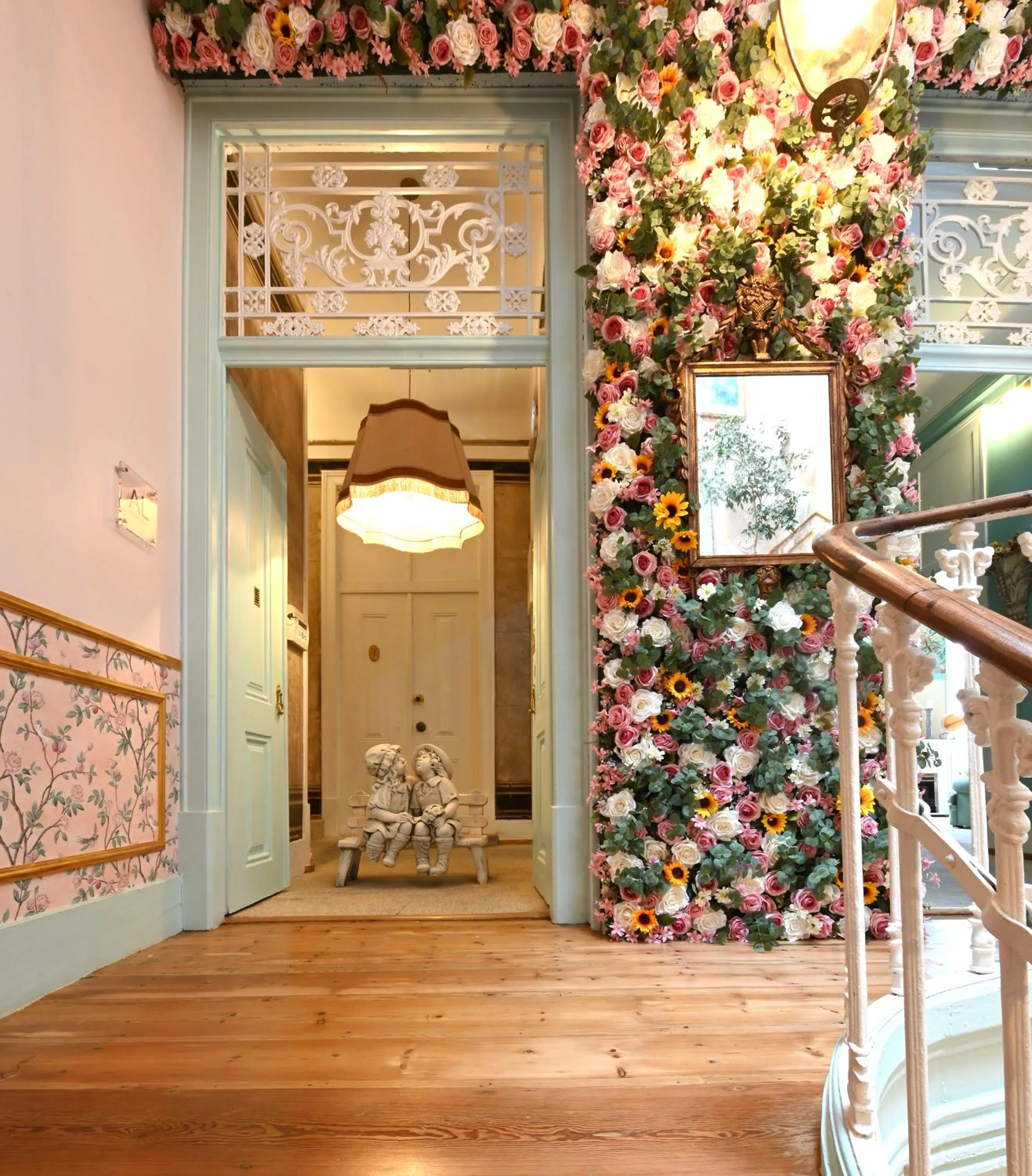 Decorative detail in Casinha das Flores