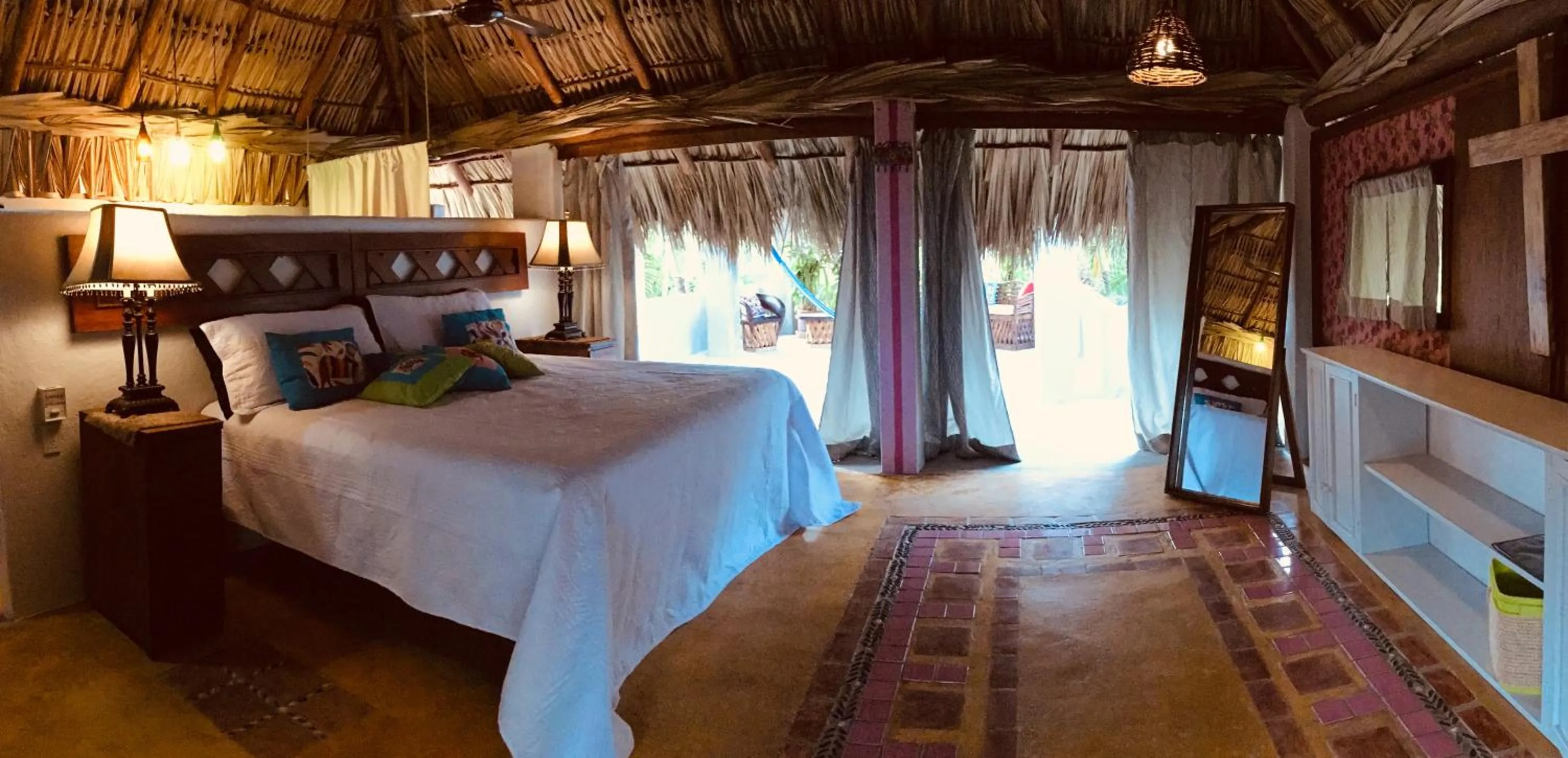 Photo of the whole room, Bed in Hacienda La Rusa