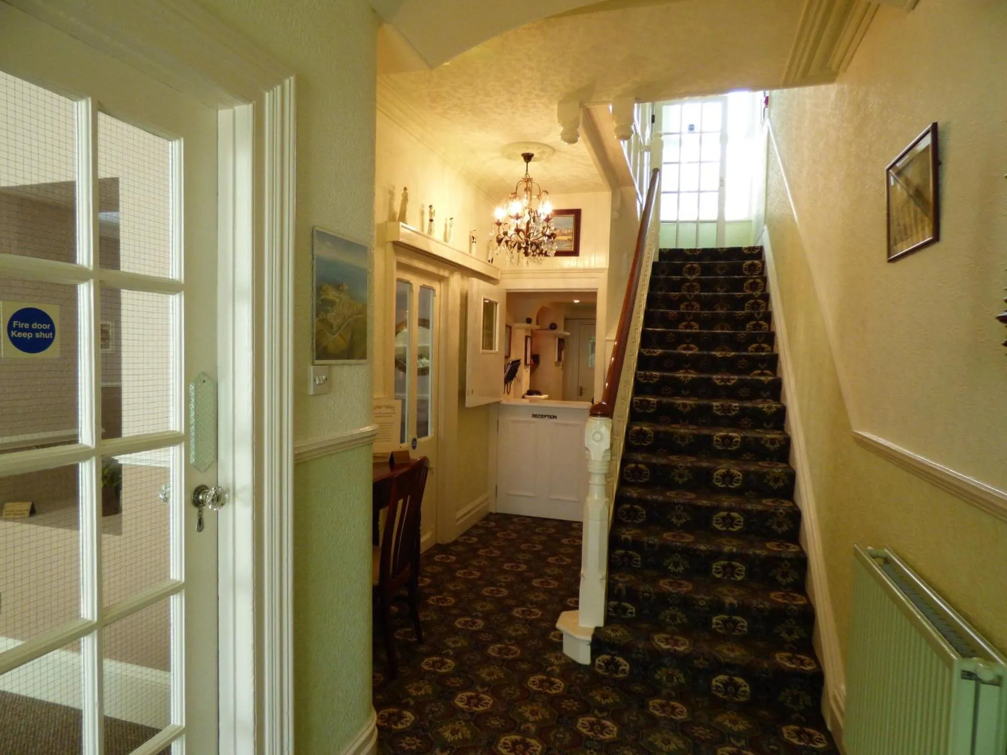 Lobby or reception in Southcliff Guest House