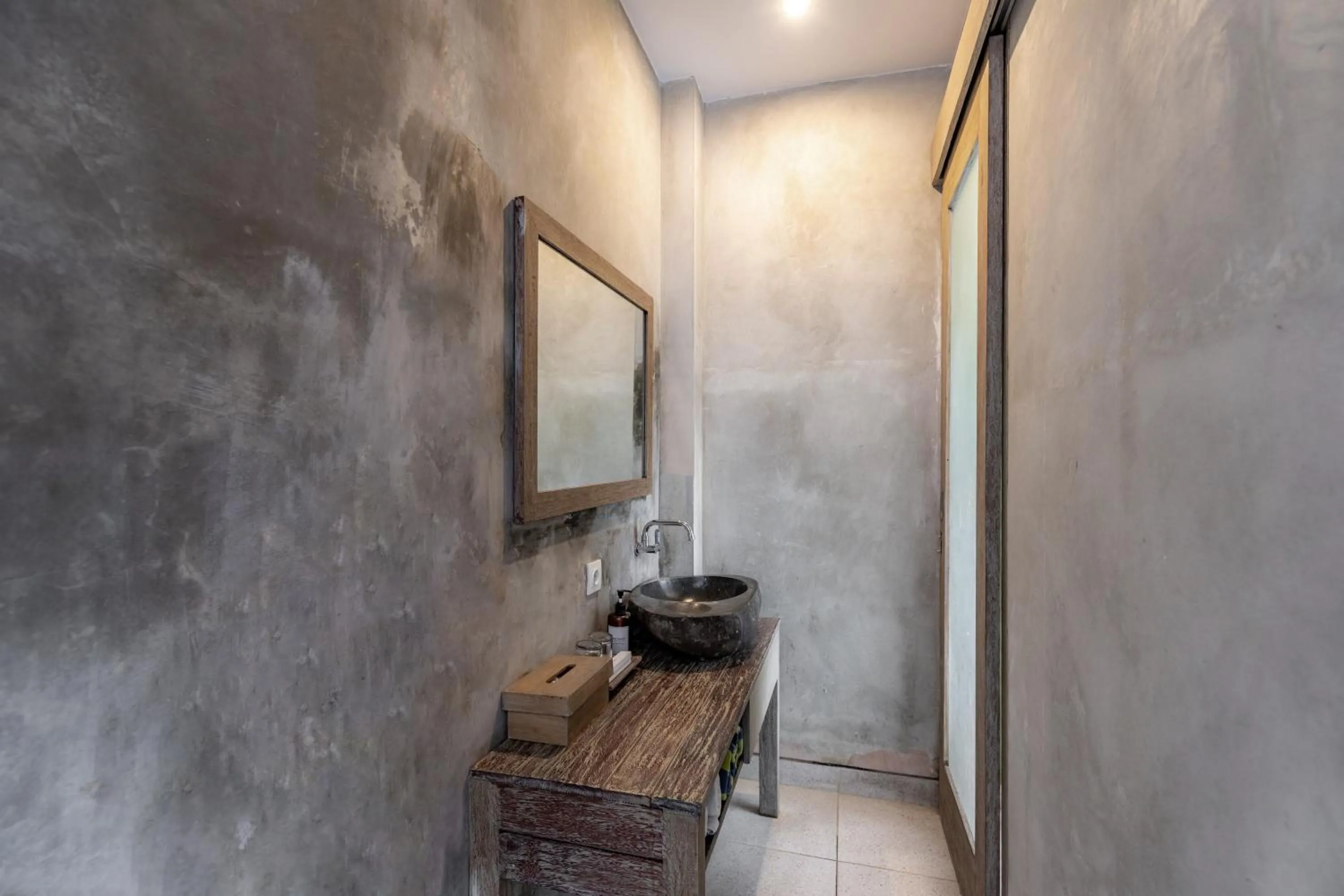 Bathroom in ME Villa Kayu Tulang