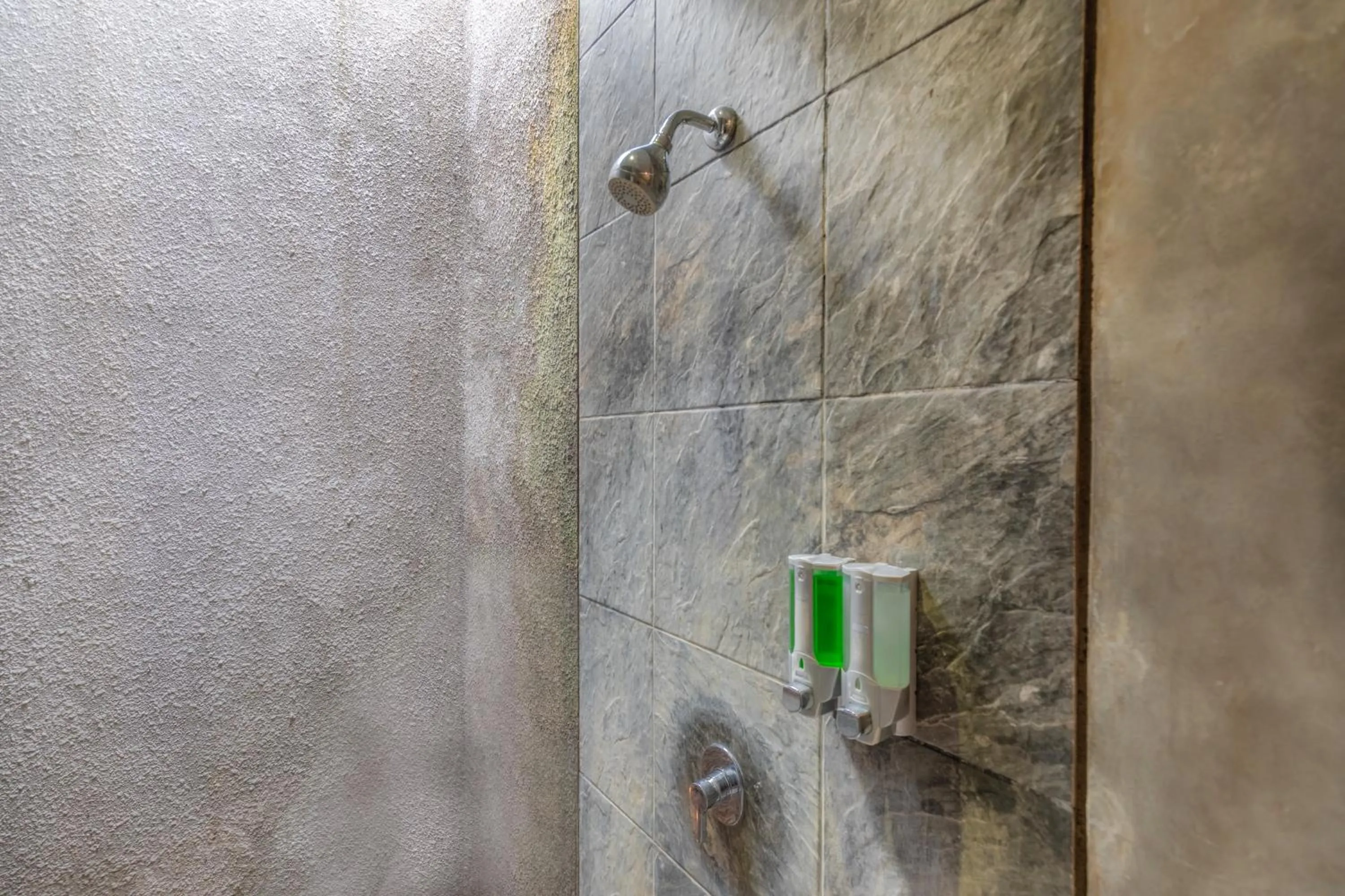 Shower in ME Villa Kayu Tulang