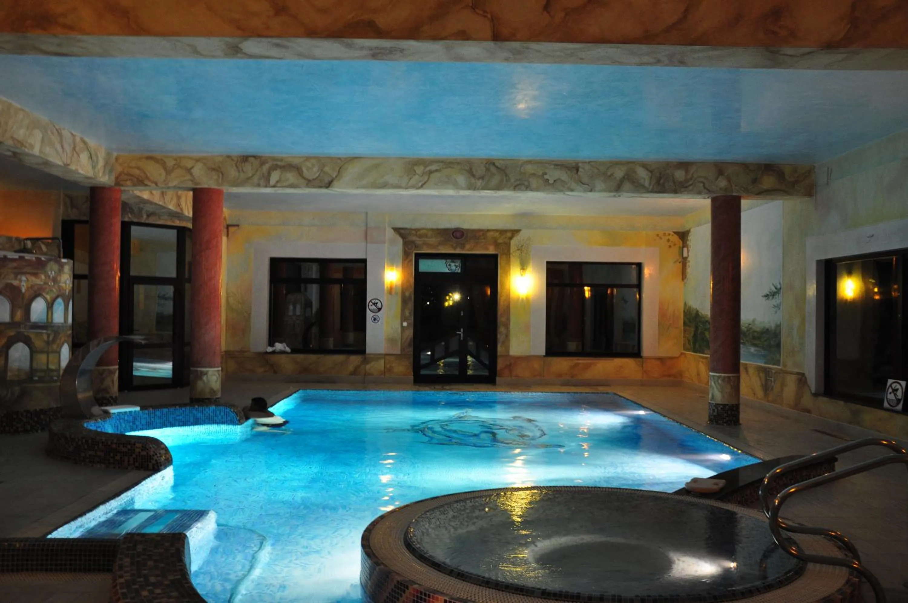 Swimming pool in Hotel Oleńka