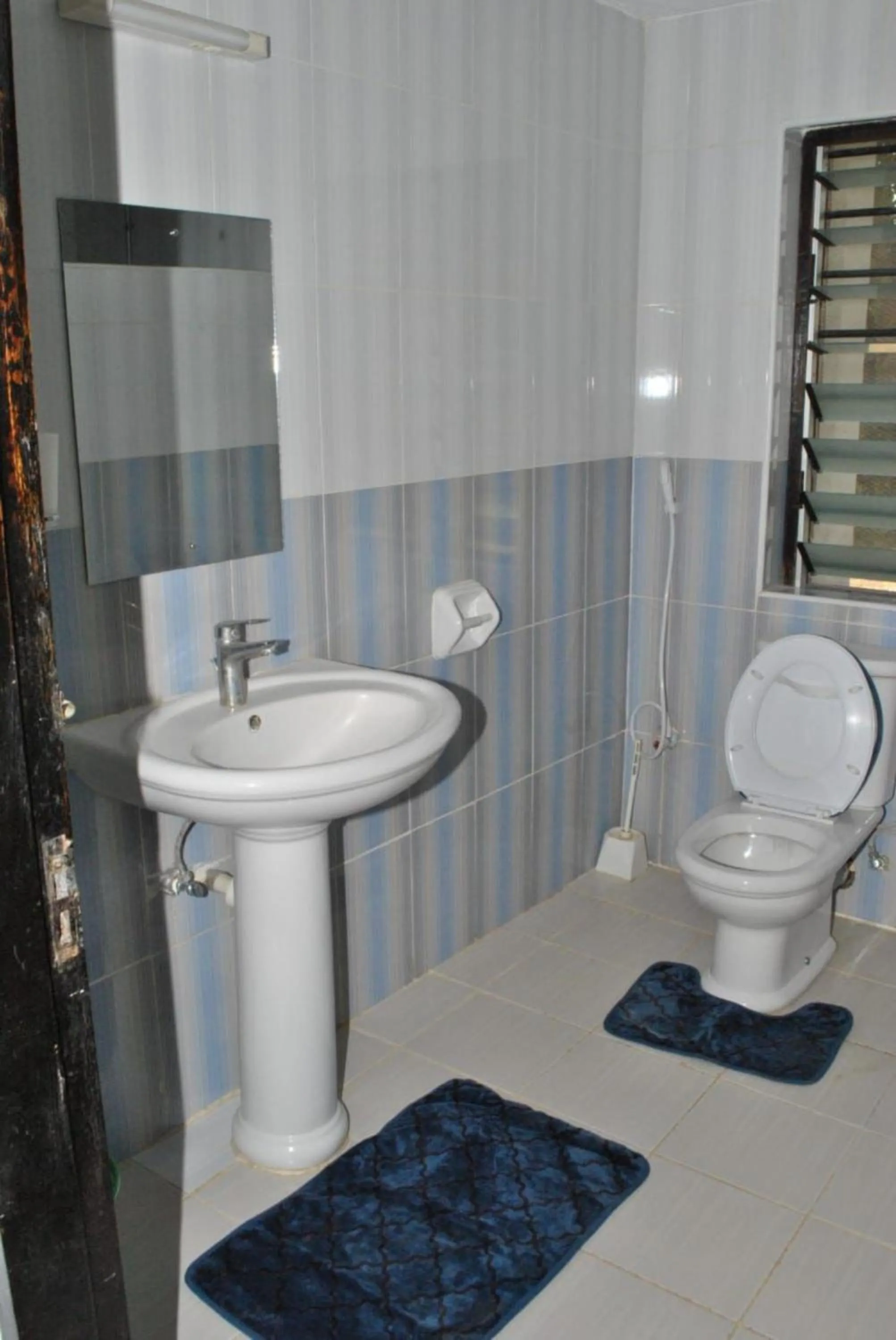 Toilet in Sonnie House Diani