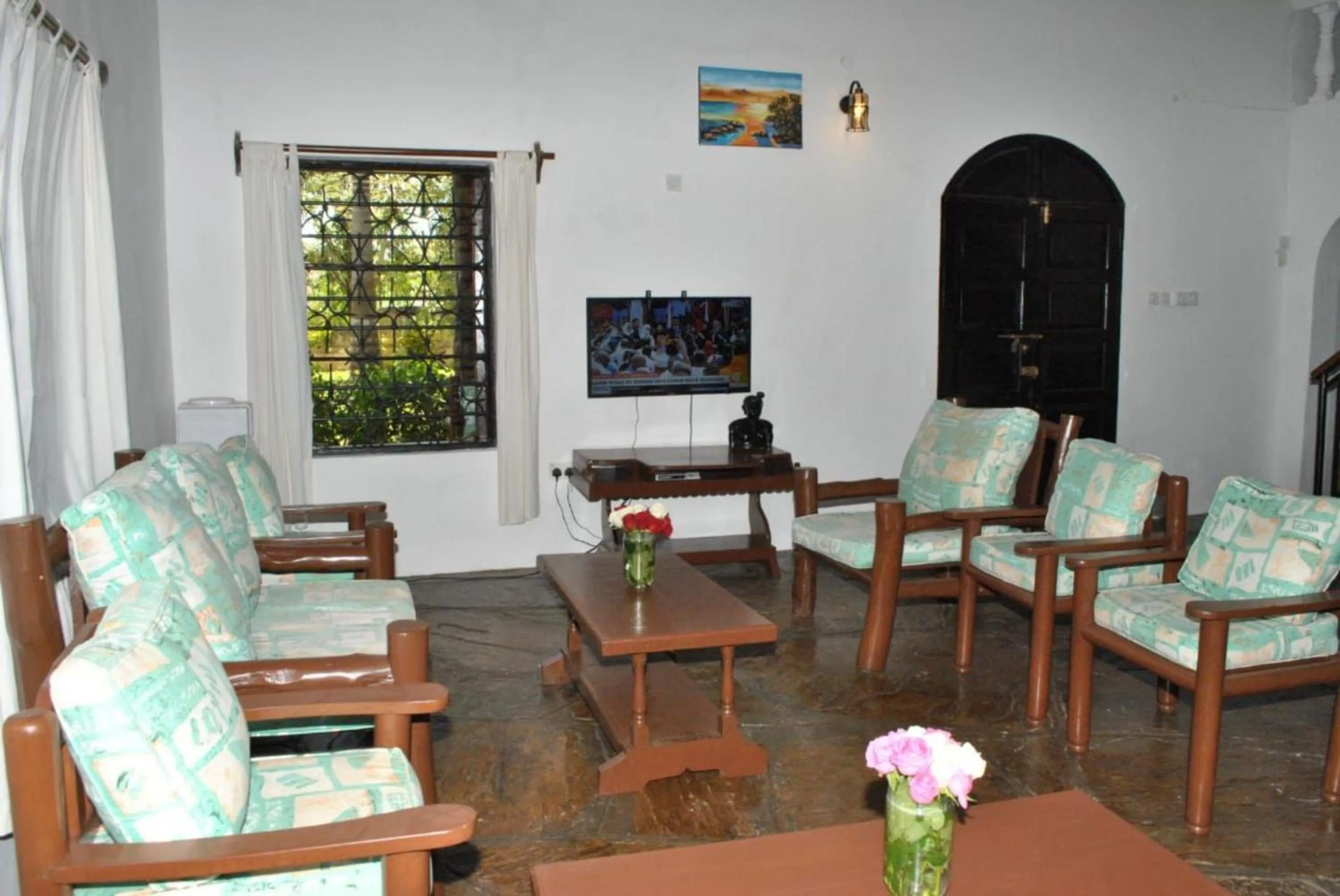 TV and multimedia in Sonnie House Diani