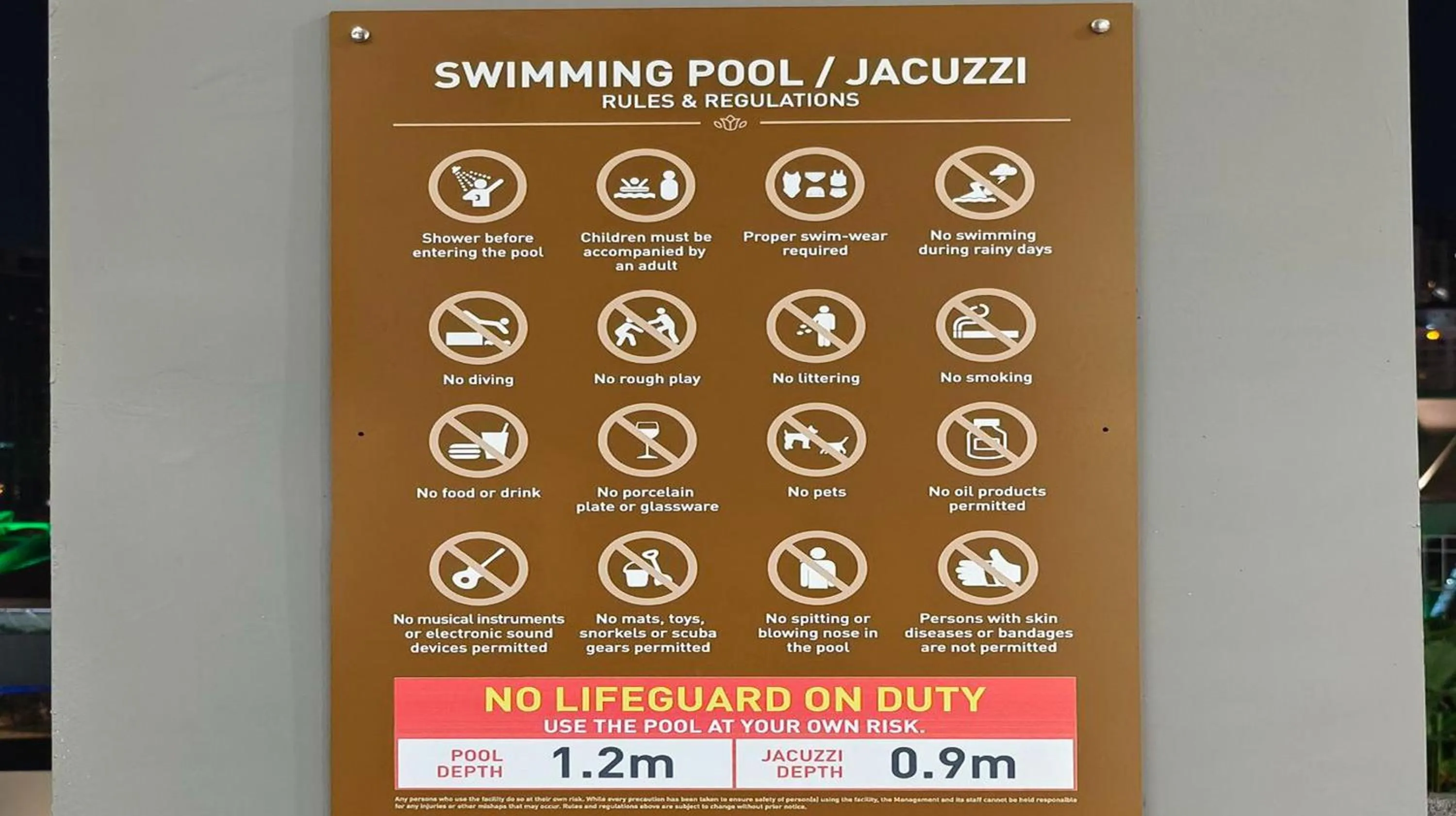 Swimming pool in Twin Tower Johor Bahru by Glex