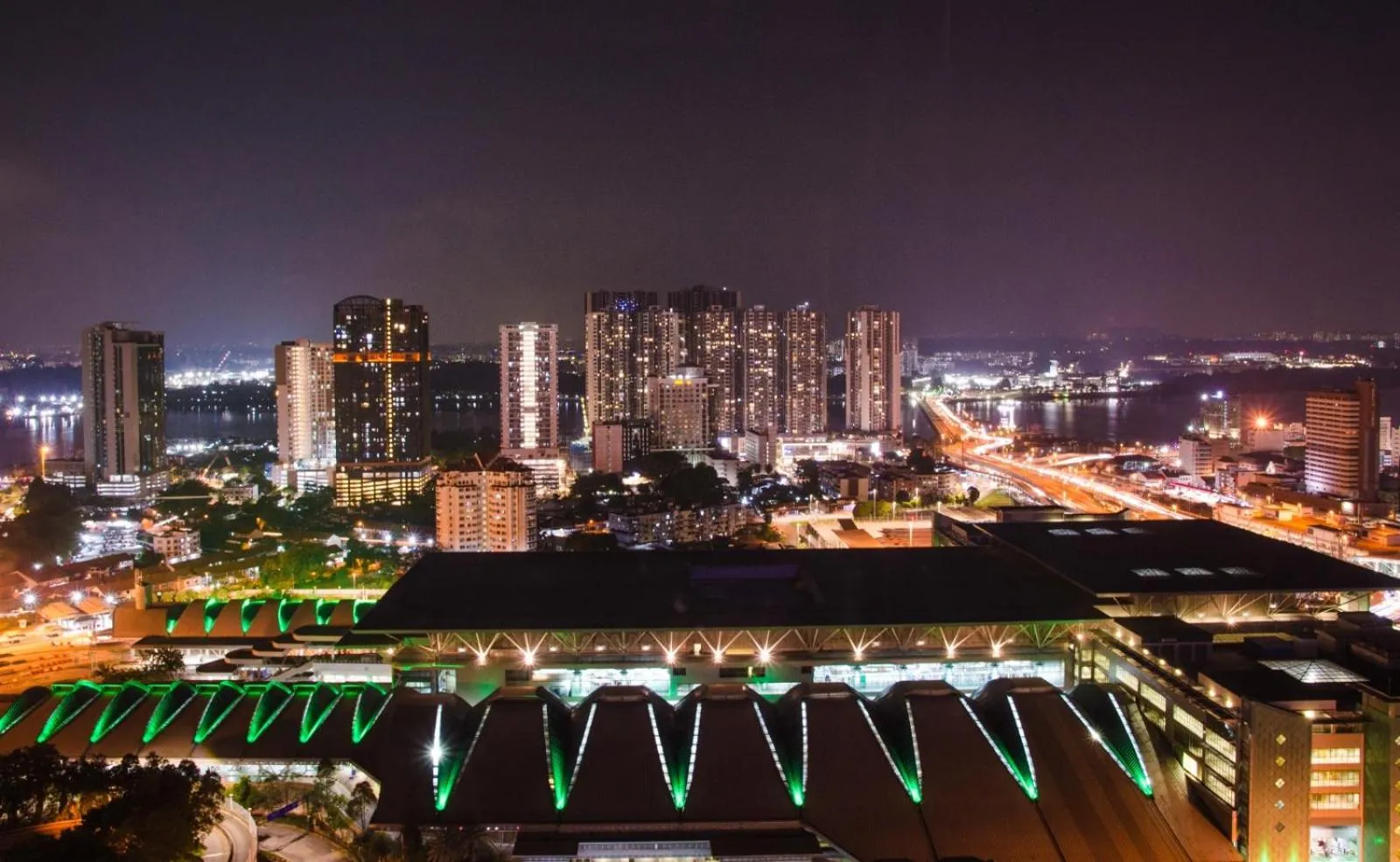 Night in Twin Tower Johor Bahru by Glex