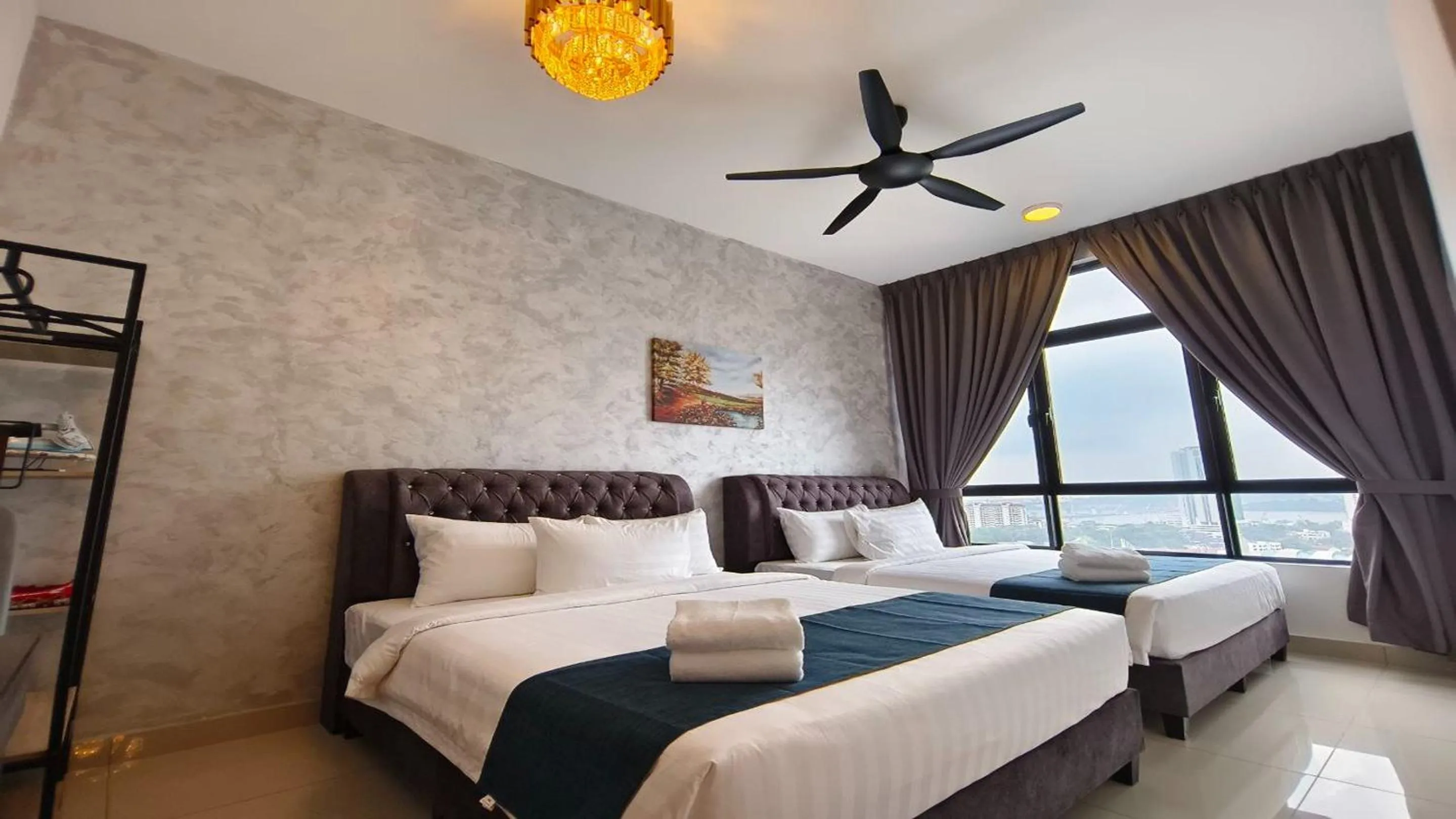 Bed in Twin Tower Johor Bahru by Glex