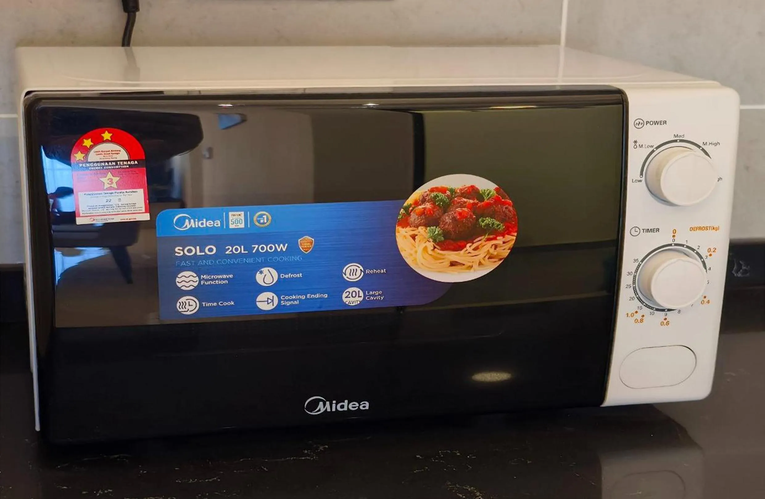 Food and drinks in Twin Tower Johor Bahru by Glex