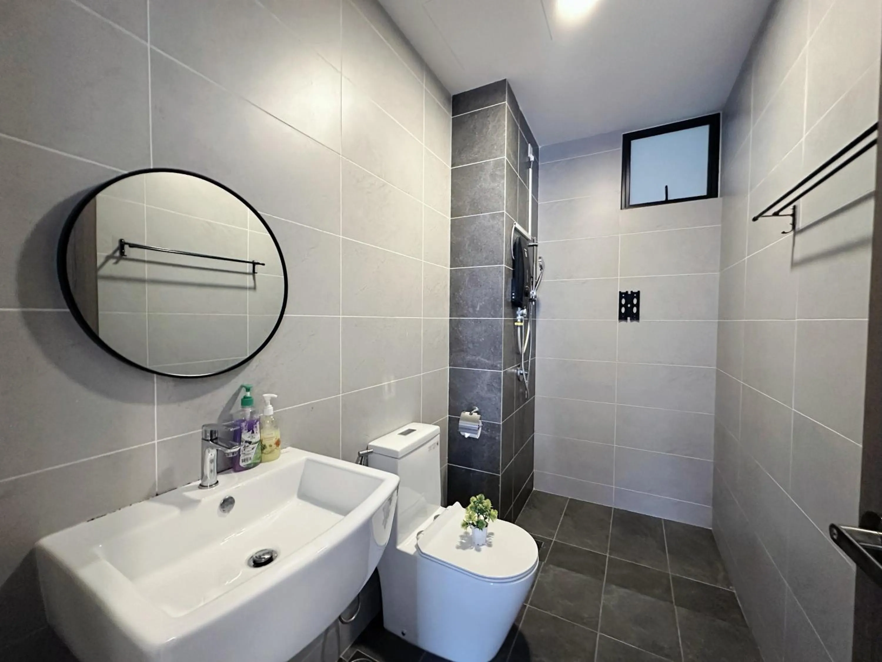 Shower in Twin Tower Johor Bahru by Glex