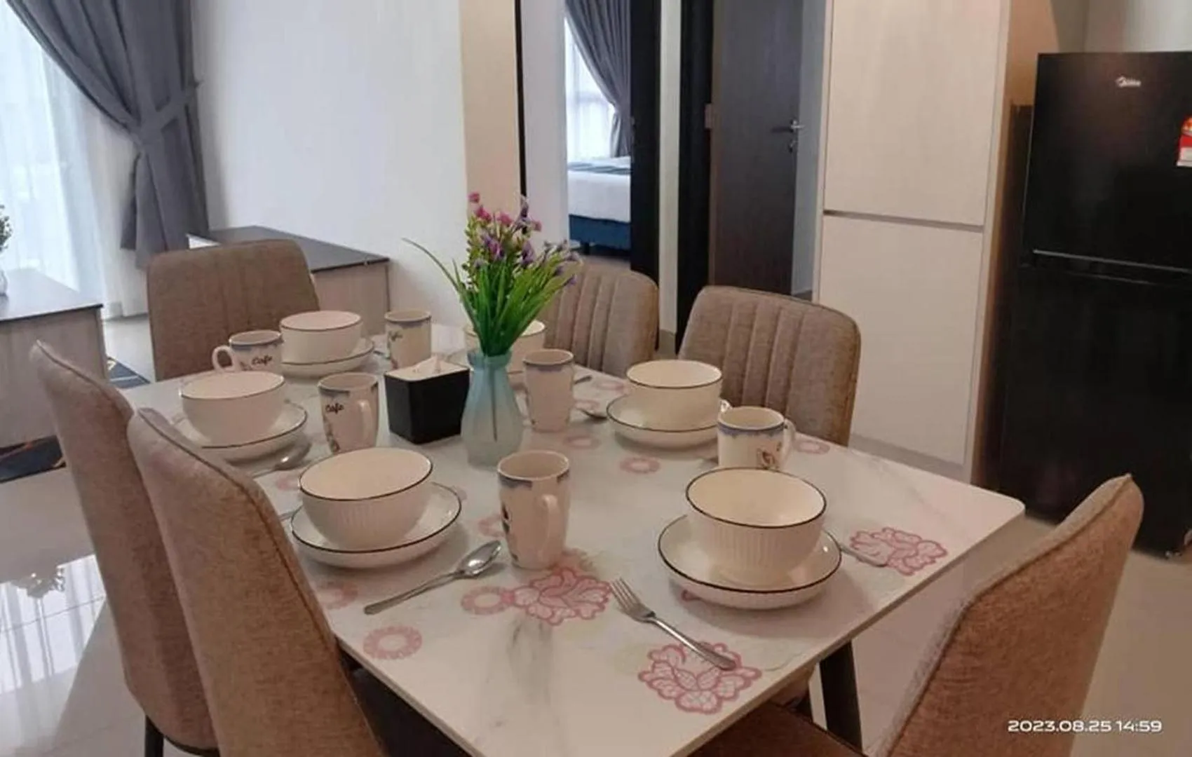 Living room in Twin Tower Johor Bahru by Glex