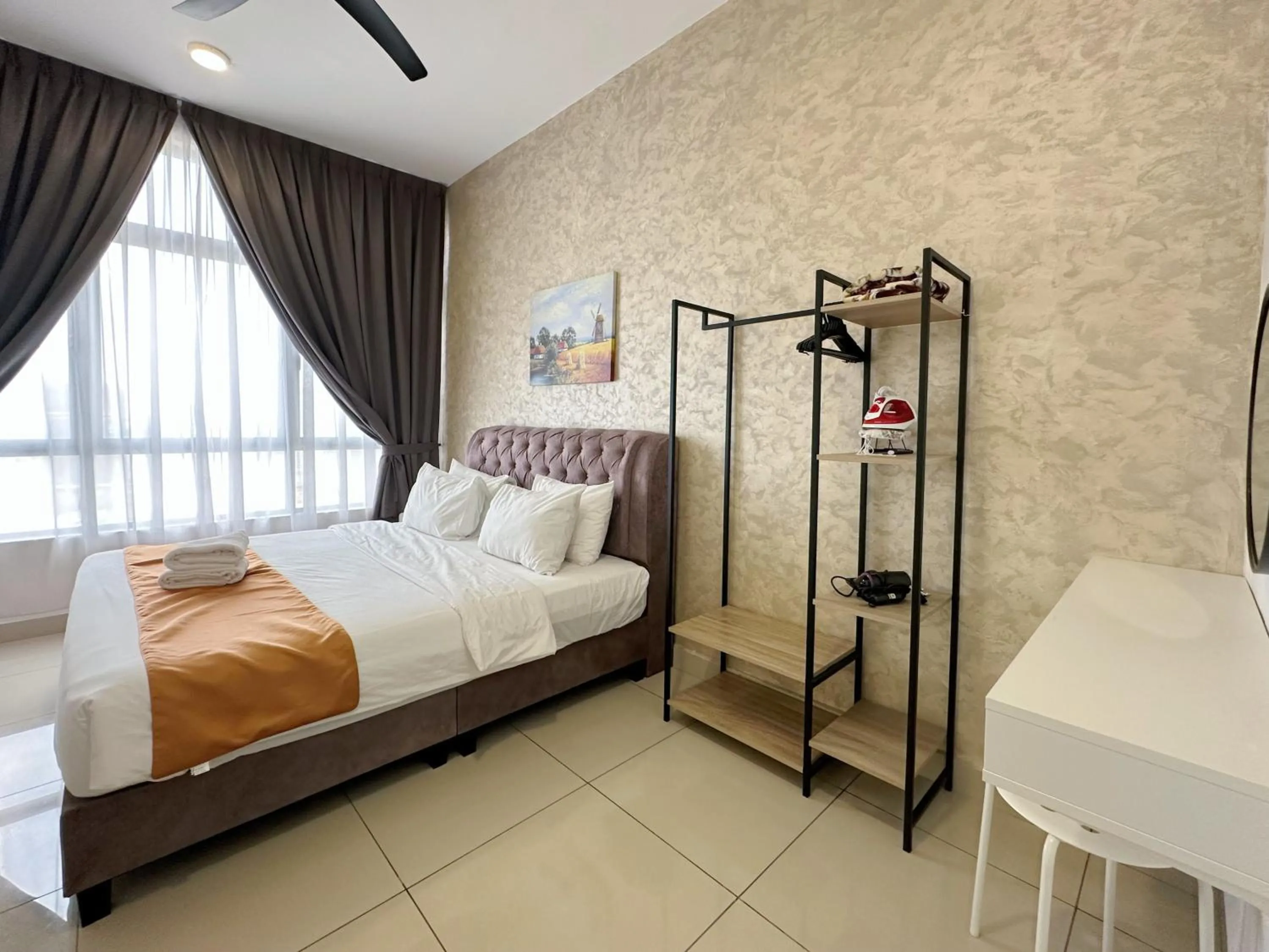 Bed in Twin Tower Johor Bahru by Glex