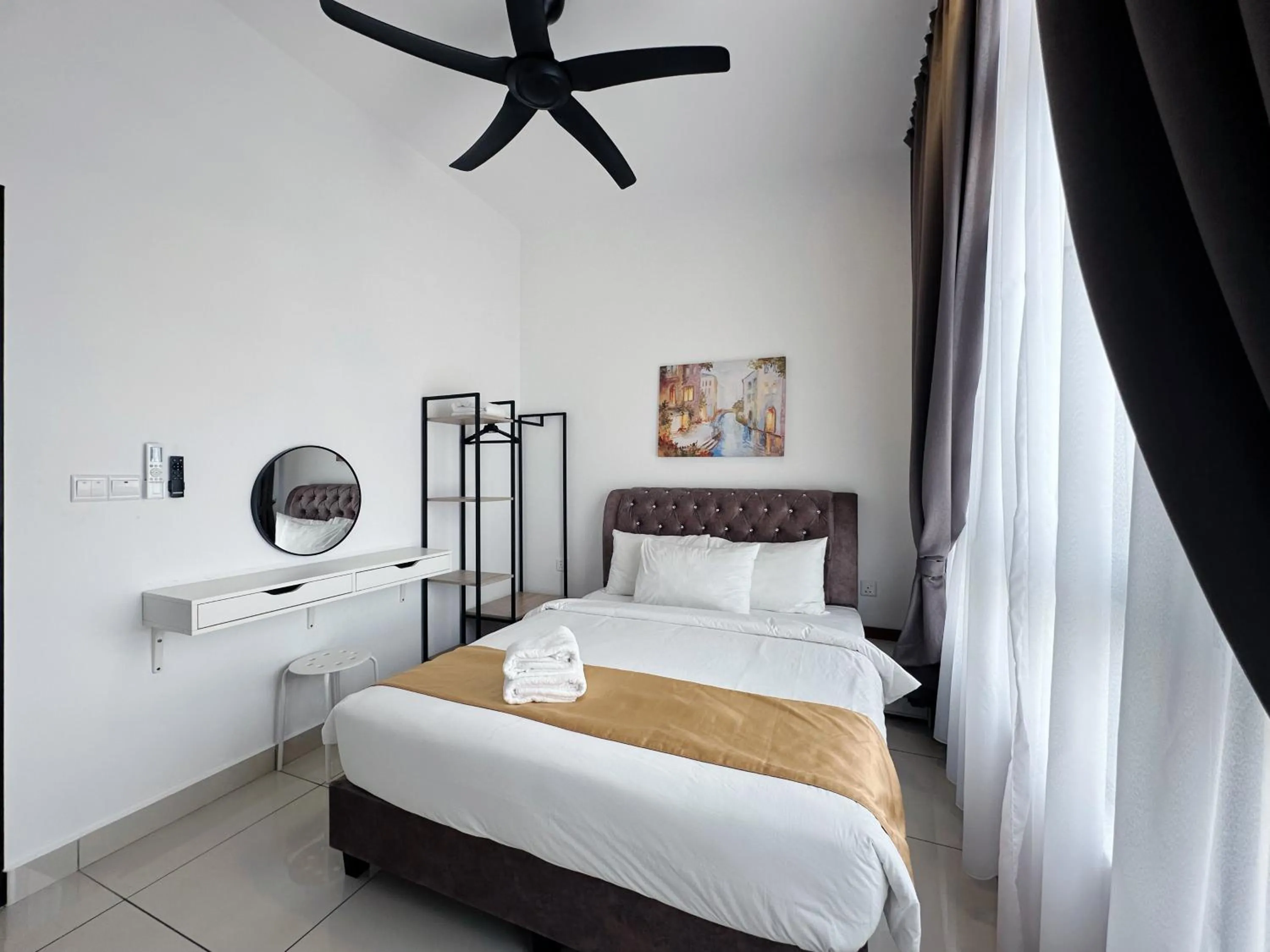 Bed in Twin Tower Johor Bahru by Glex