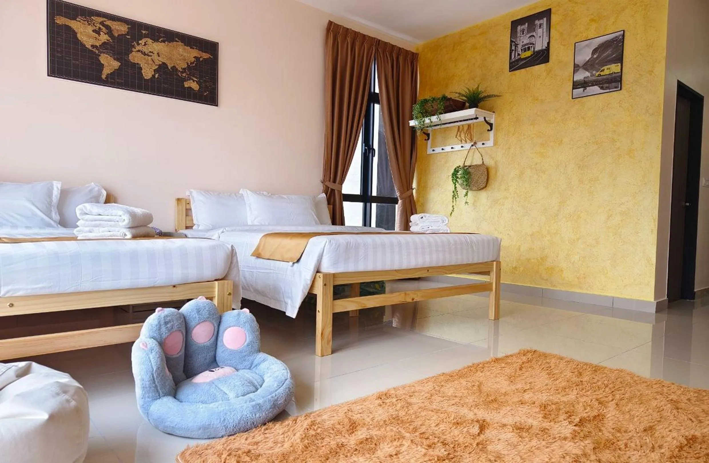 Photo of the whole room, Bed in Twin Tower Johor Bahru by Glex