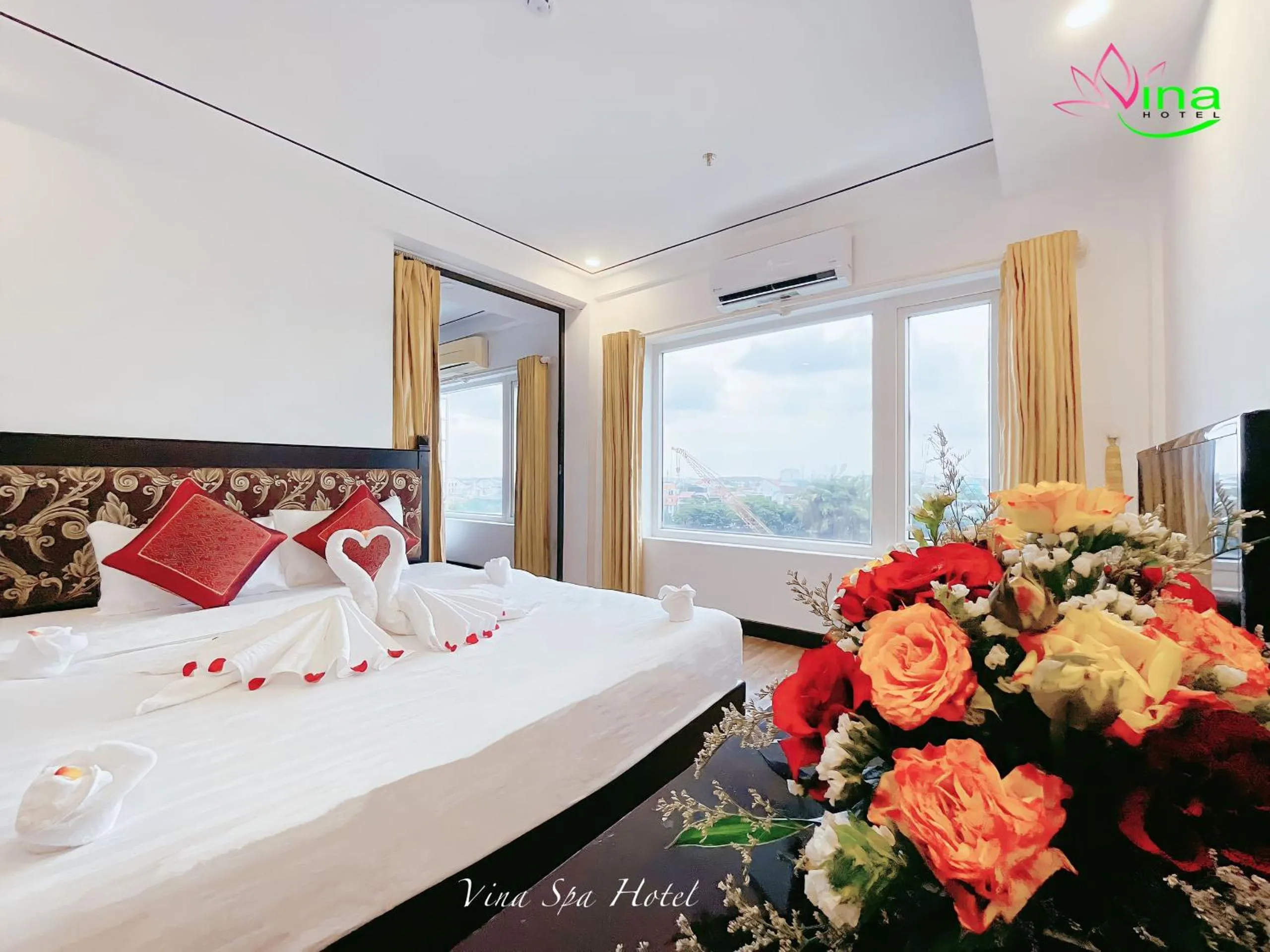 Bed in Vina Spa Hotel