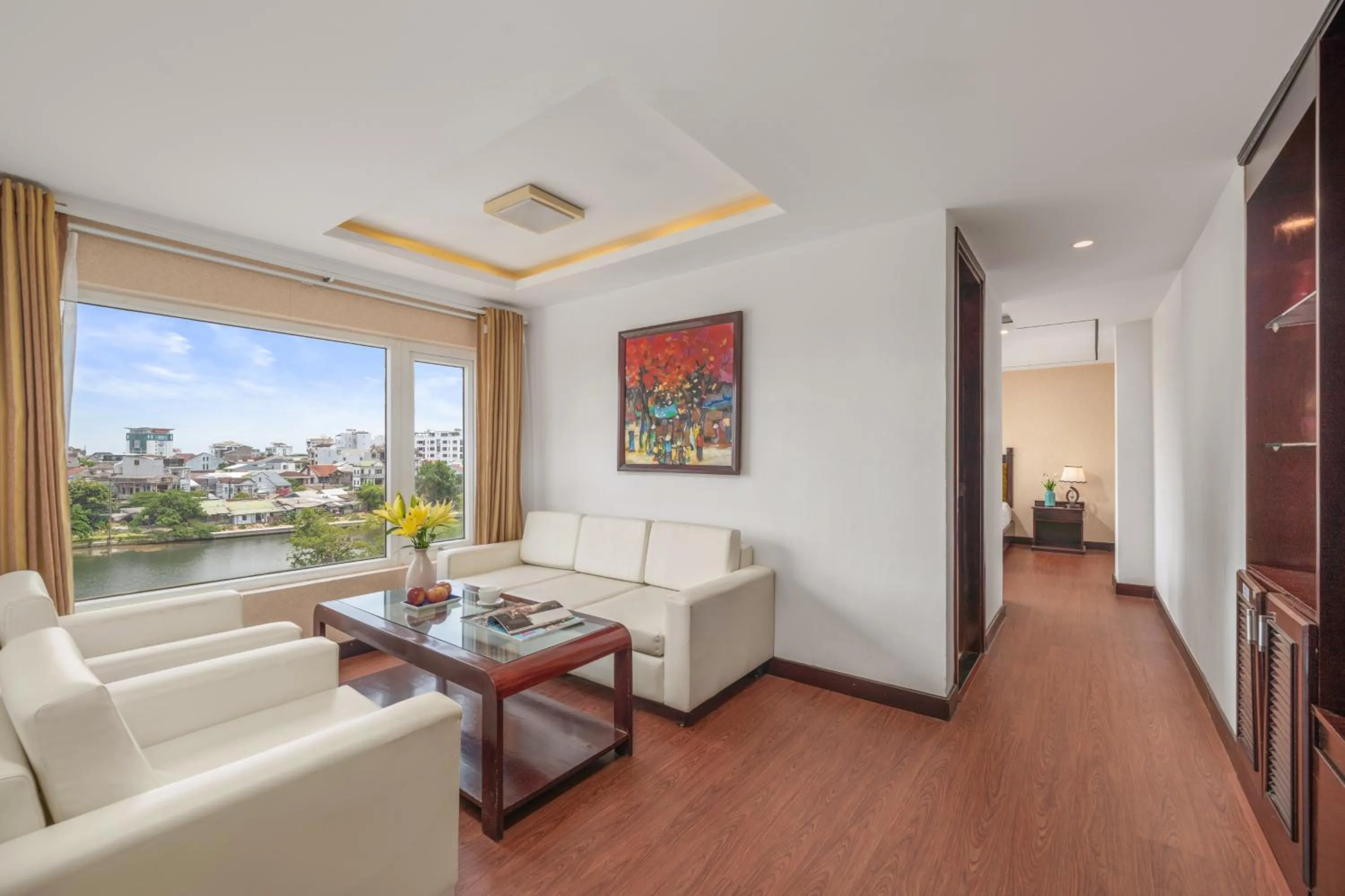 TV and multimedia in Vina Spa Hotel