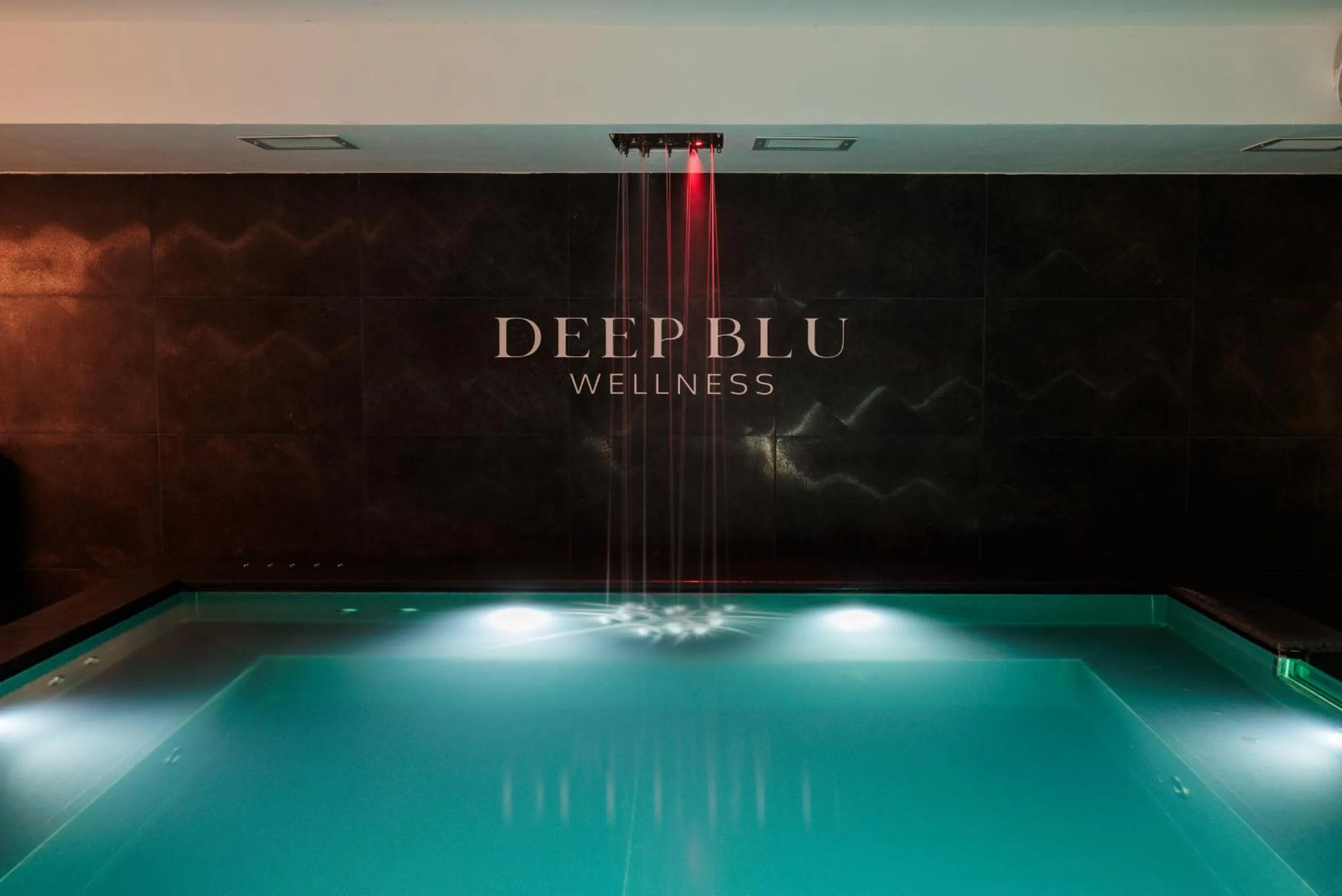Swimming pool in Deep Blu Boutique Hotel