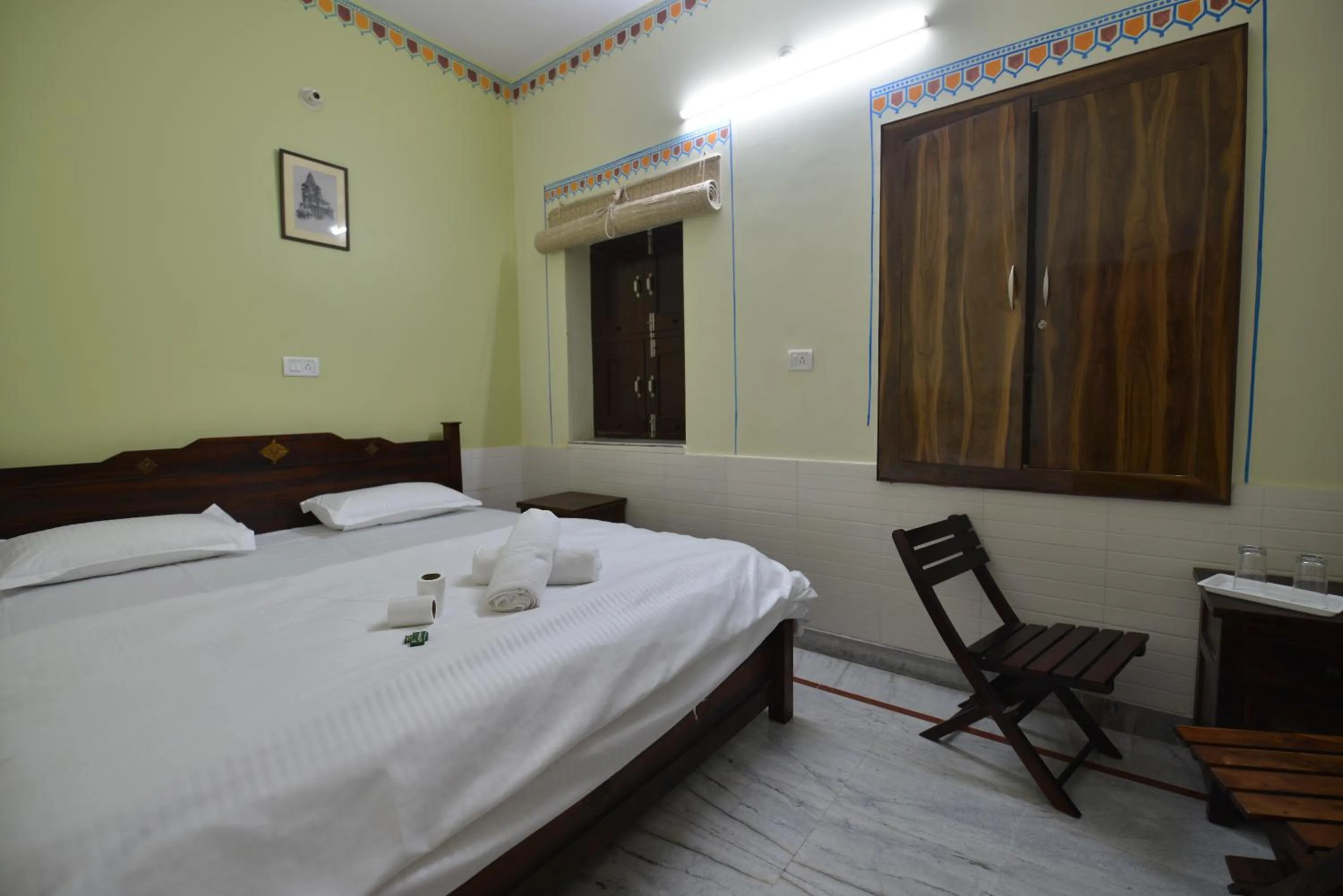 Bed in Hotel Bawarri Haveli