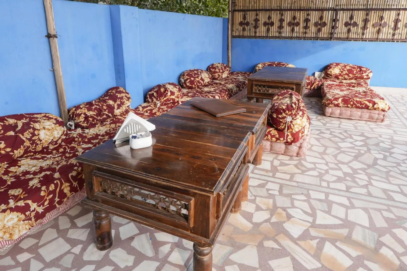 Seating area in Hotel Bawarri Haveli