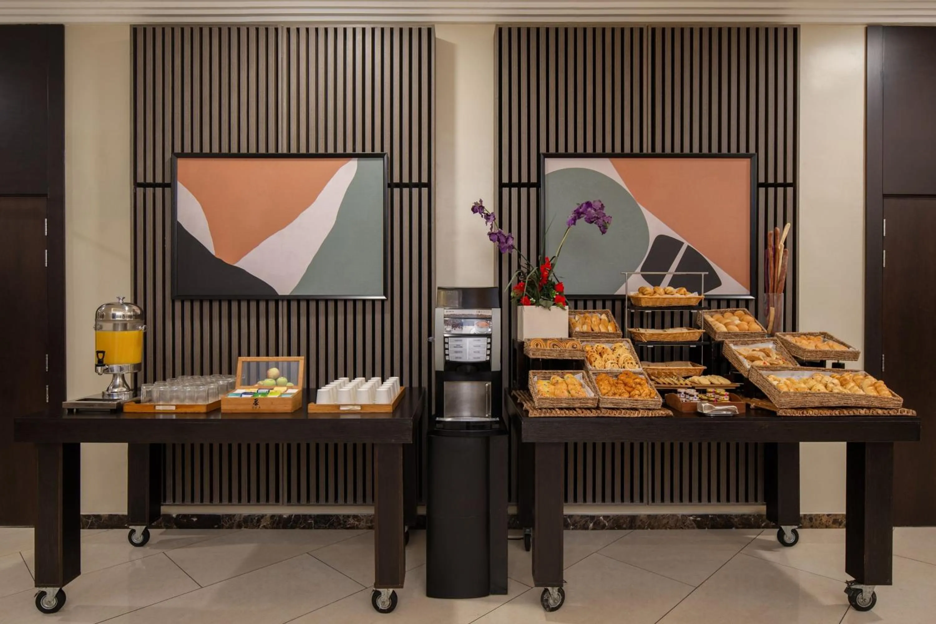 Meeting/conference room in Four Points by Sheraton Lagos