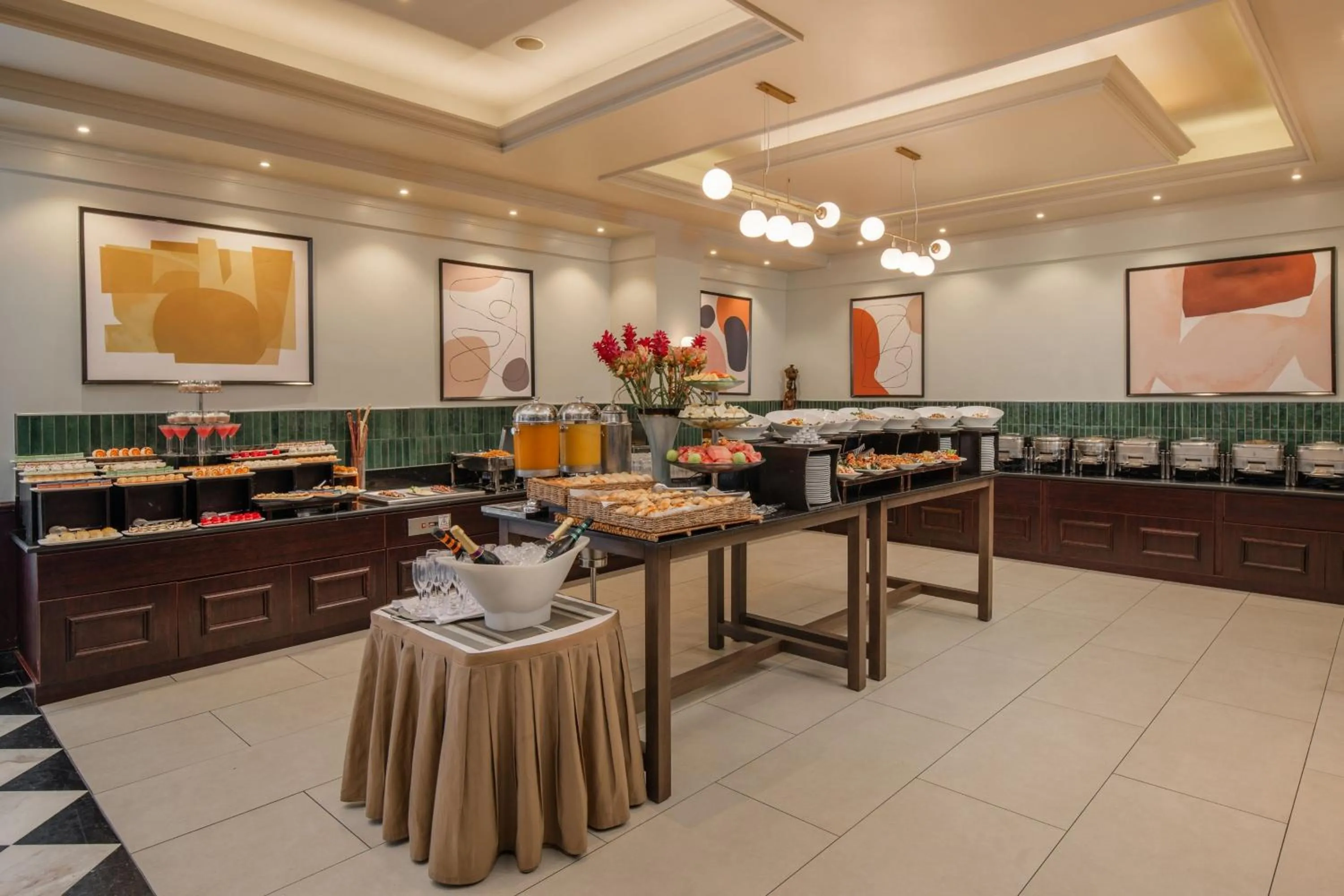 Restaurant/places to eat in Four Points by Sheraton Lagos