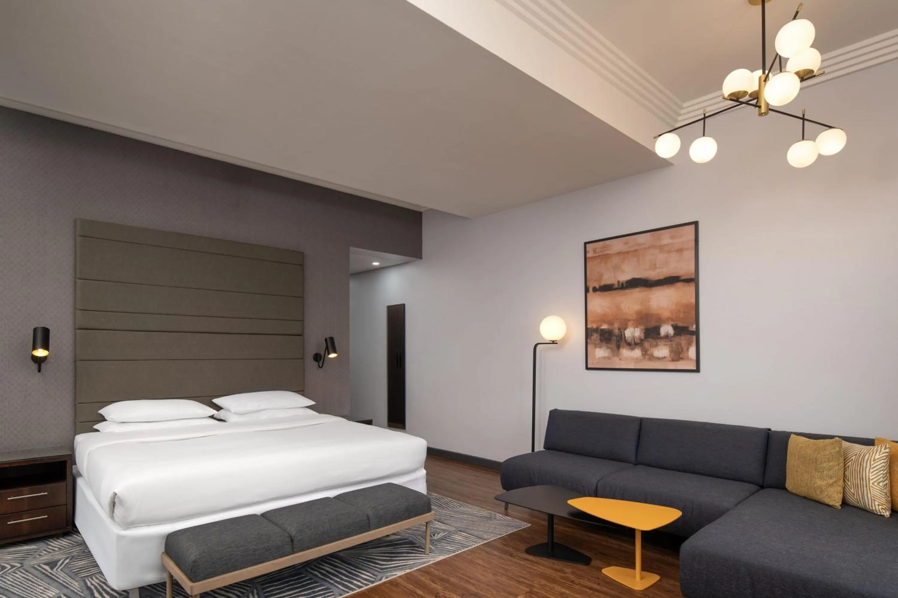 Bedroom, Bed in Four Points by Sheraton Lagos