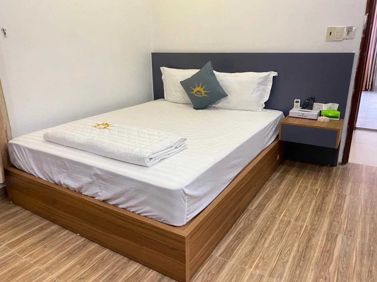 Photo of the whole room, Bed in Holiday Hotel 2