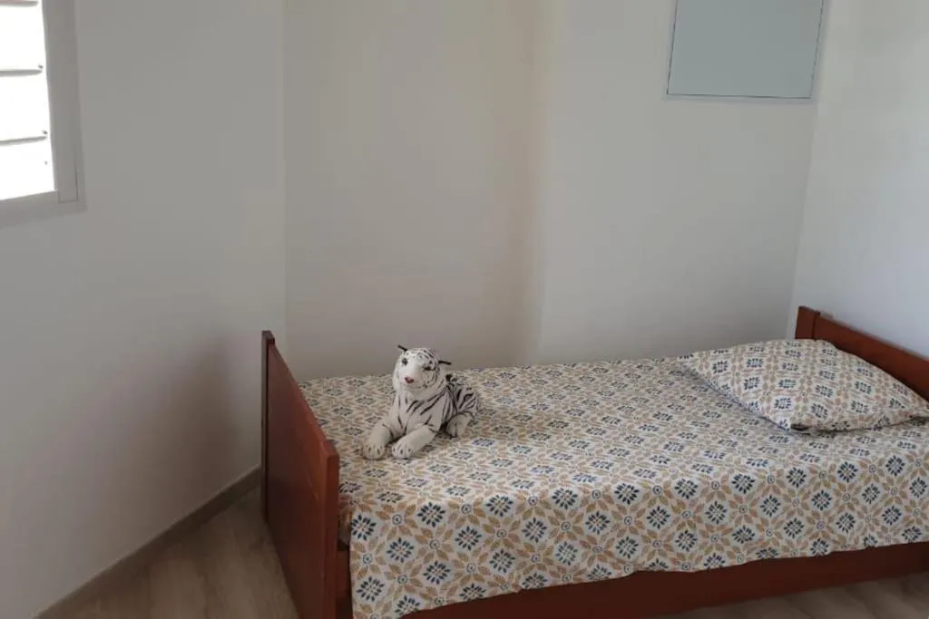 Bed in charmante maison avec piscine, idéale famille